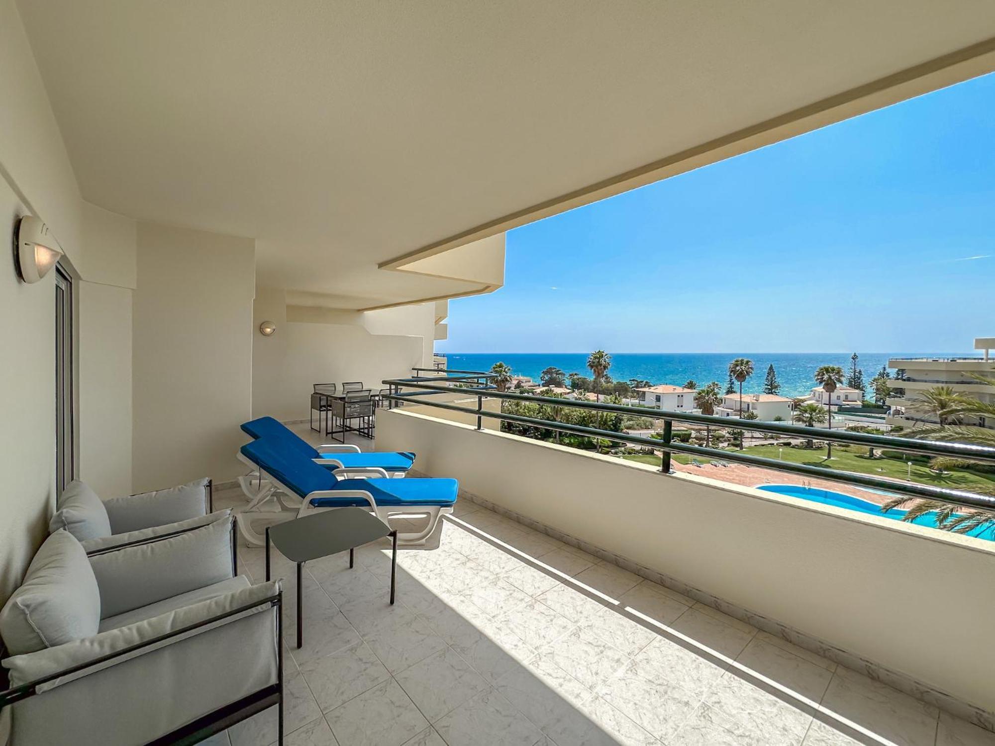 Luxury Wstunning Sea Views, Walk Gale *