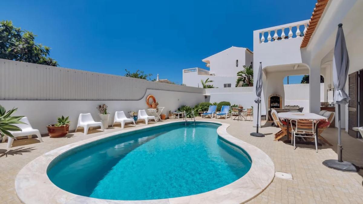 Villa Frederique By Gabi Miguel