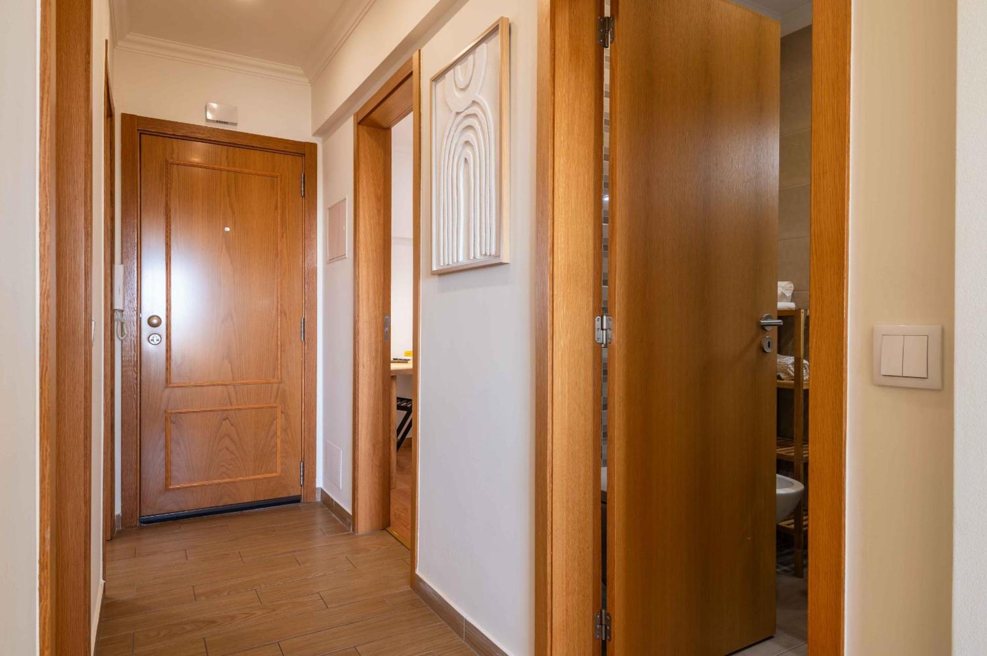 Montechoro Sea View 3 Bedroom 800m From The Strip Apartment Albufeira