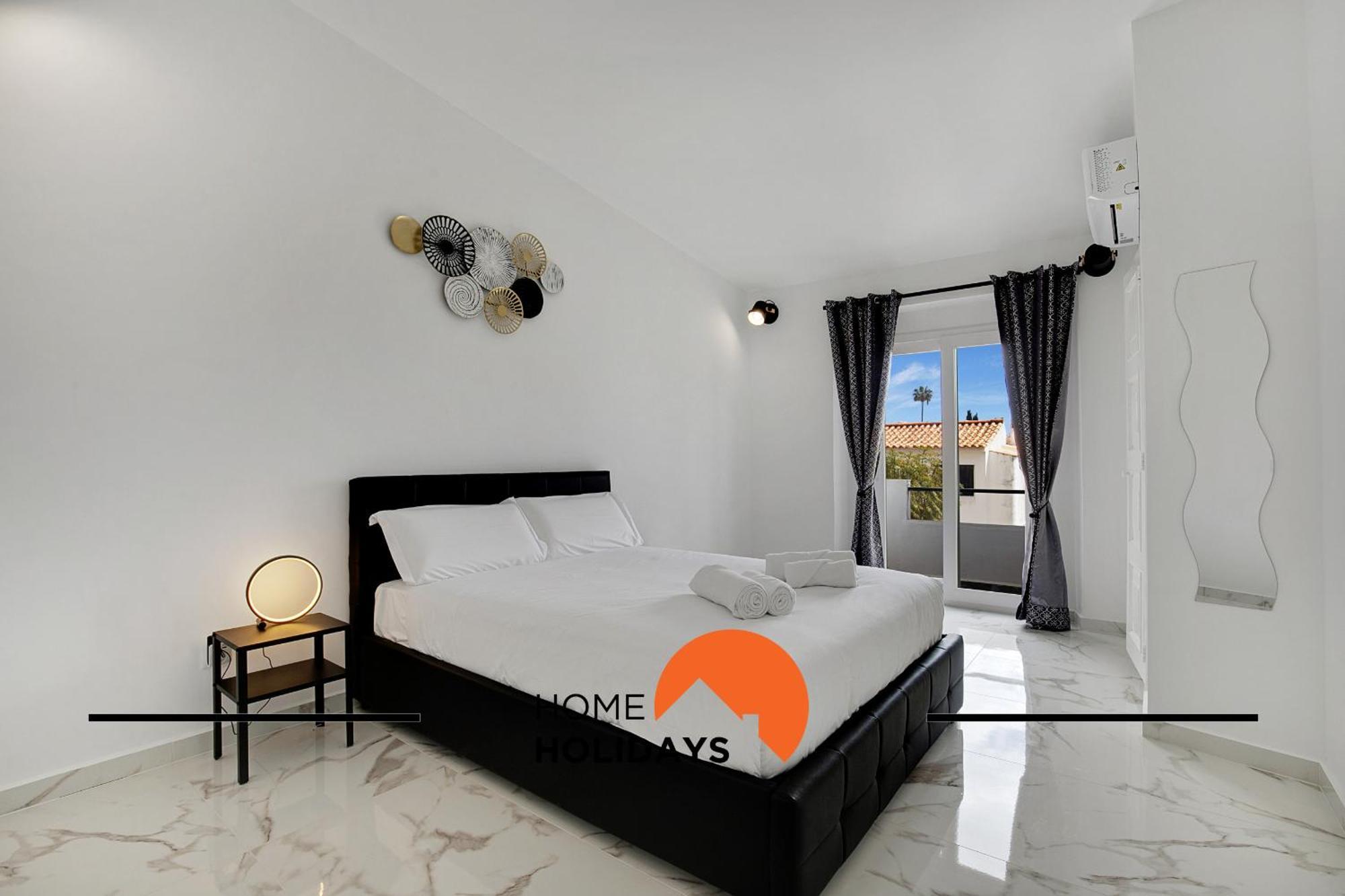 #266 Luxurious Bellagio Villa