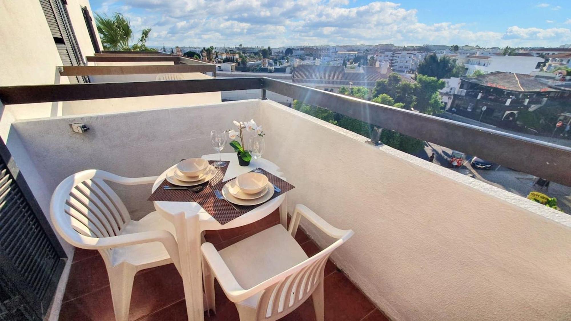 Apartamento Sea View With Pool