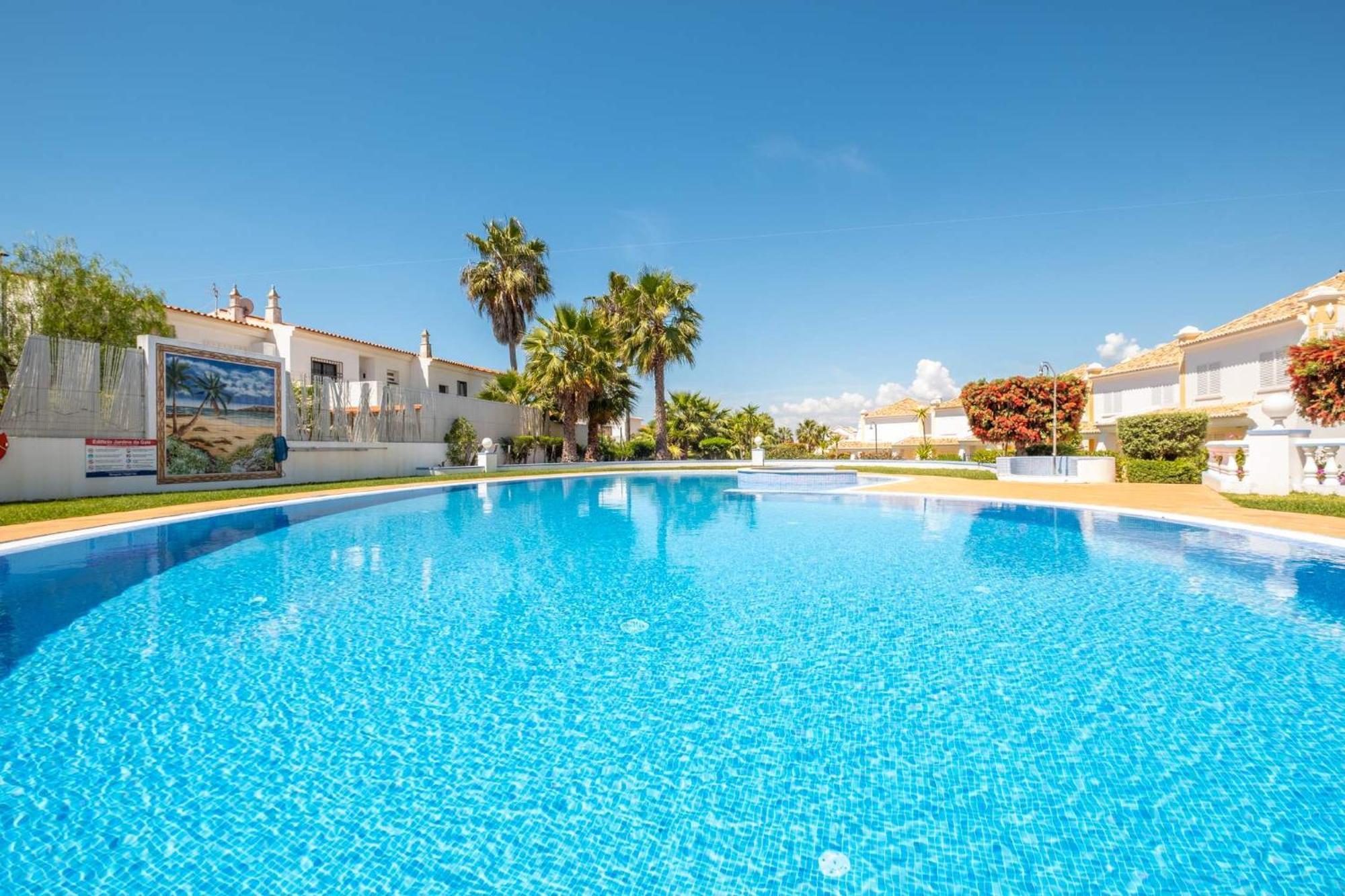 Ferienhaus Baya - Great Family Complex With Communal Pool Albufeira