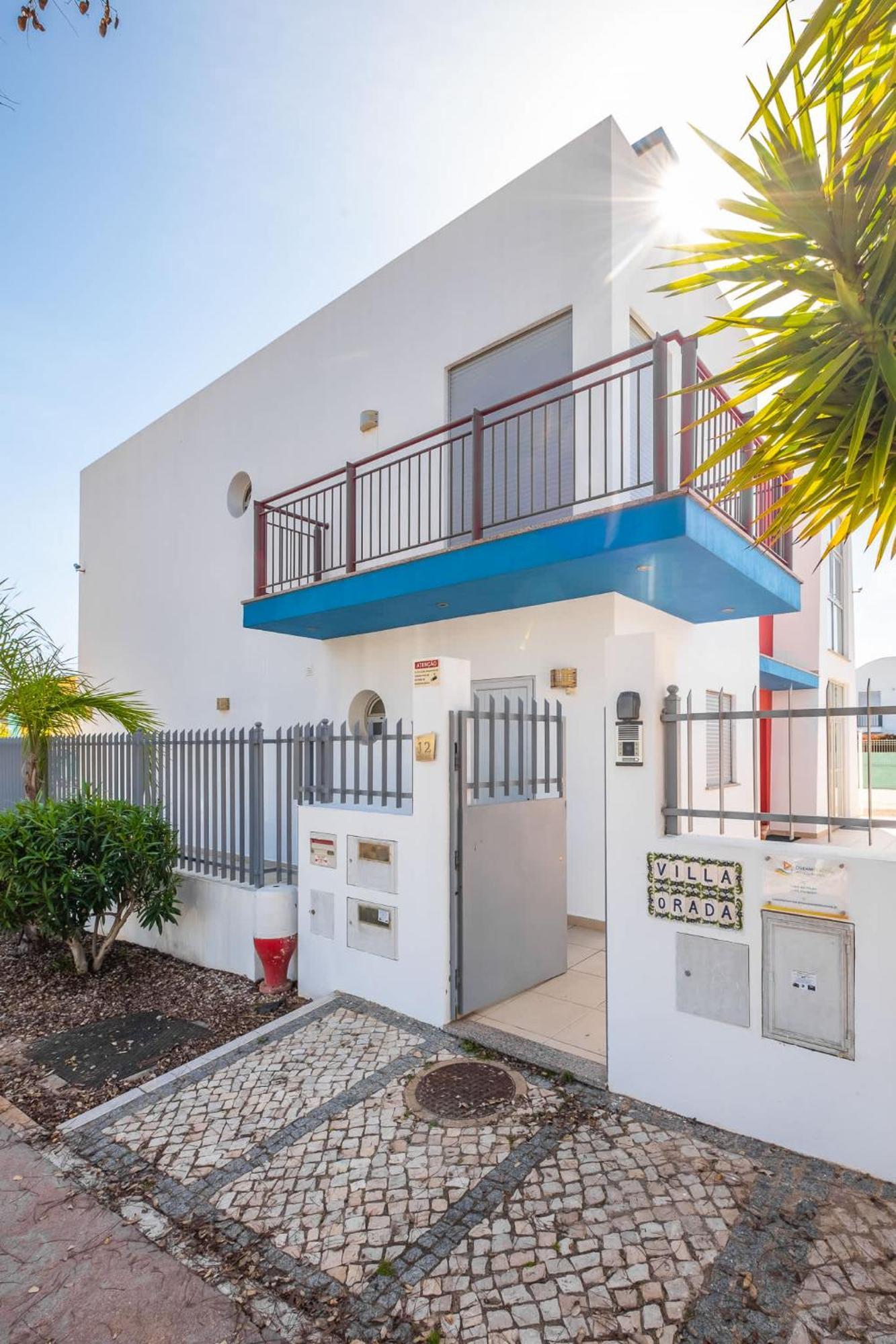 Adaro - Large Luxury Close To Marina Holiday home *