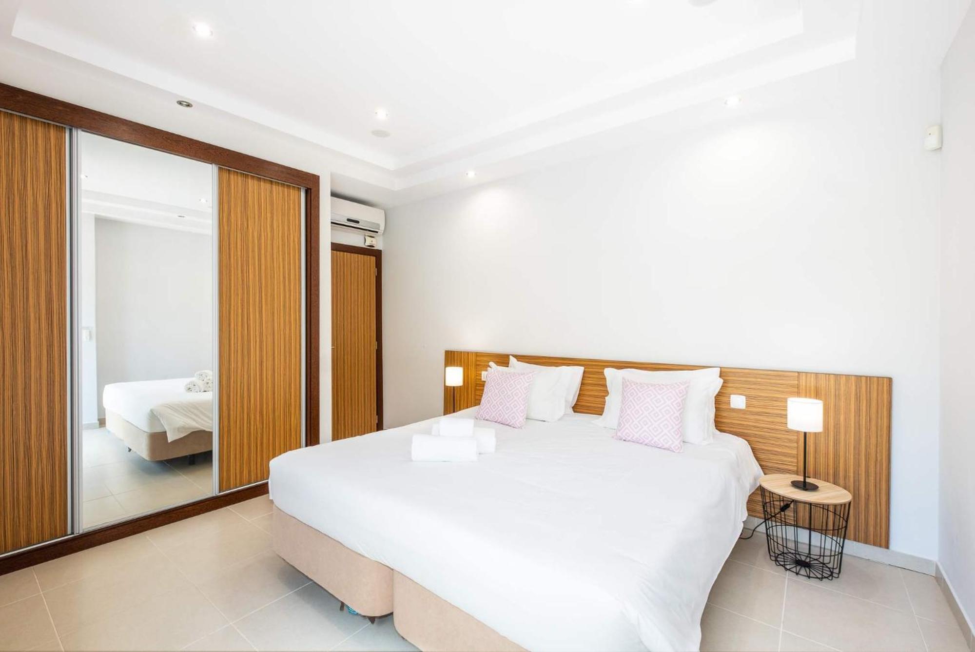 Holiday home Adaro - Large Luxury Close To Marina