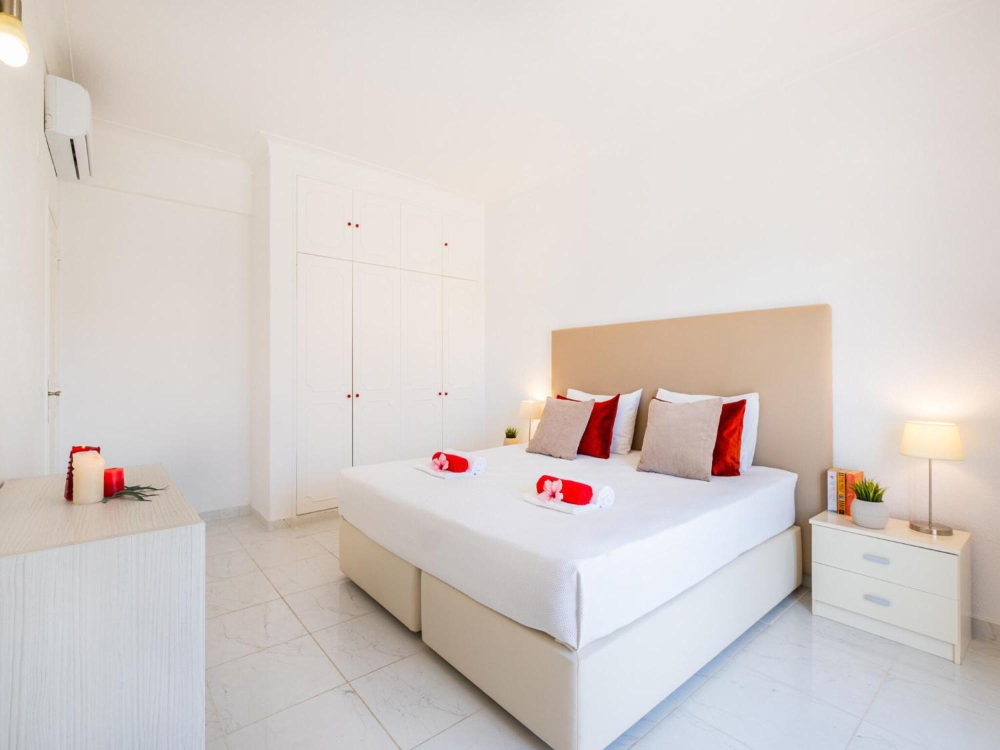 Villa Spectacular And Private Heatable Pool