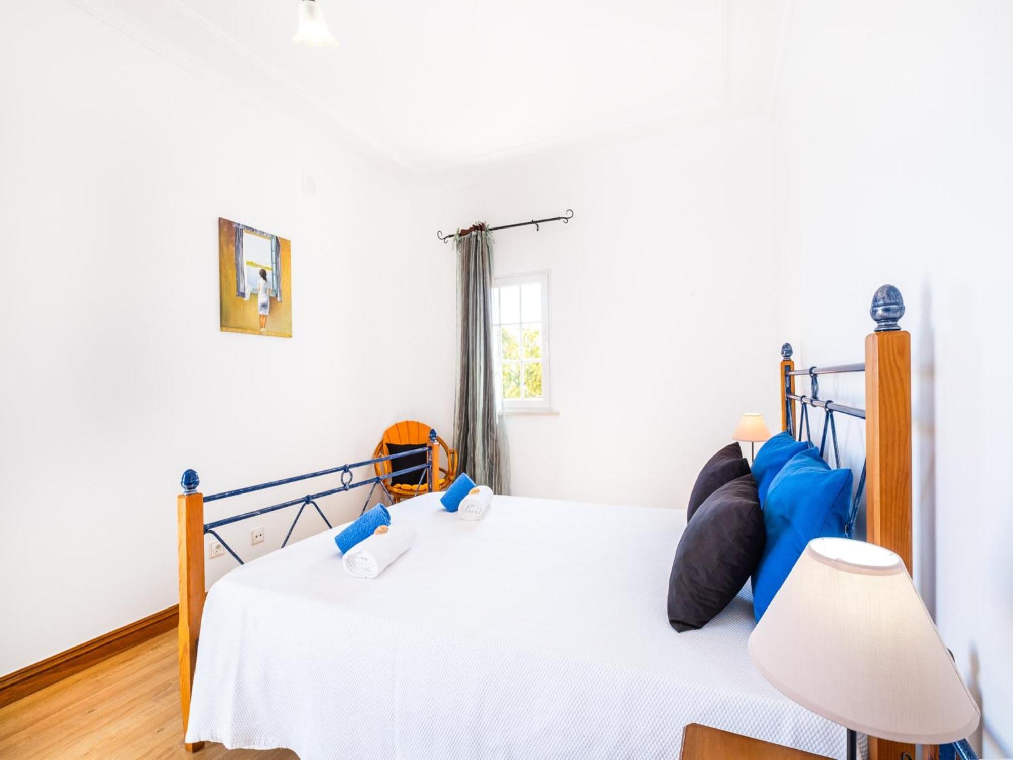 Villa Fenced Proeprty Albufeira