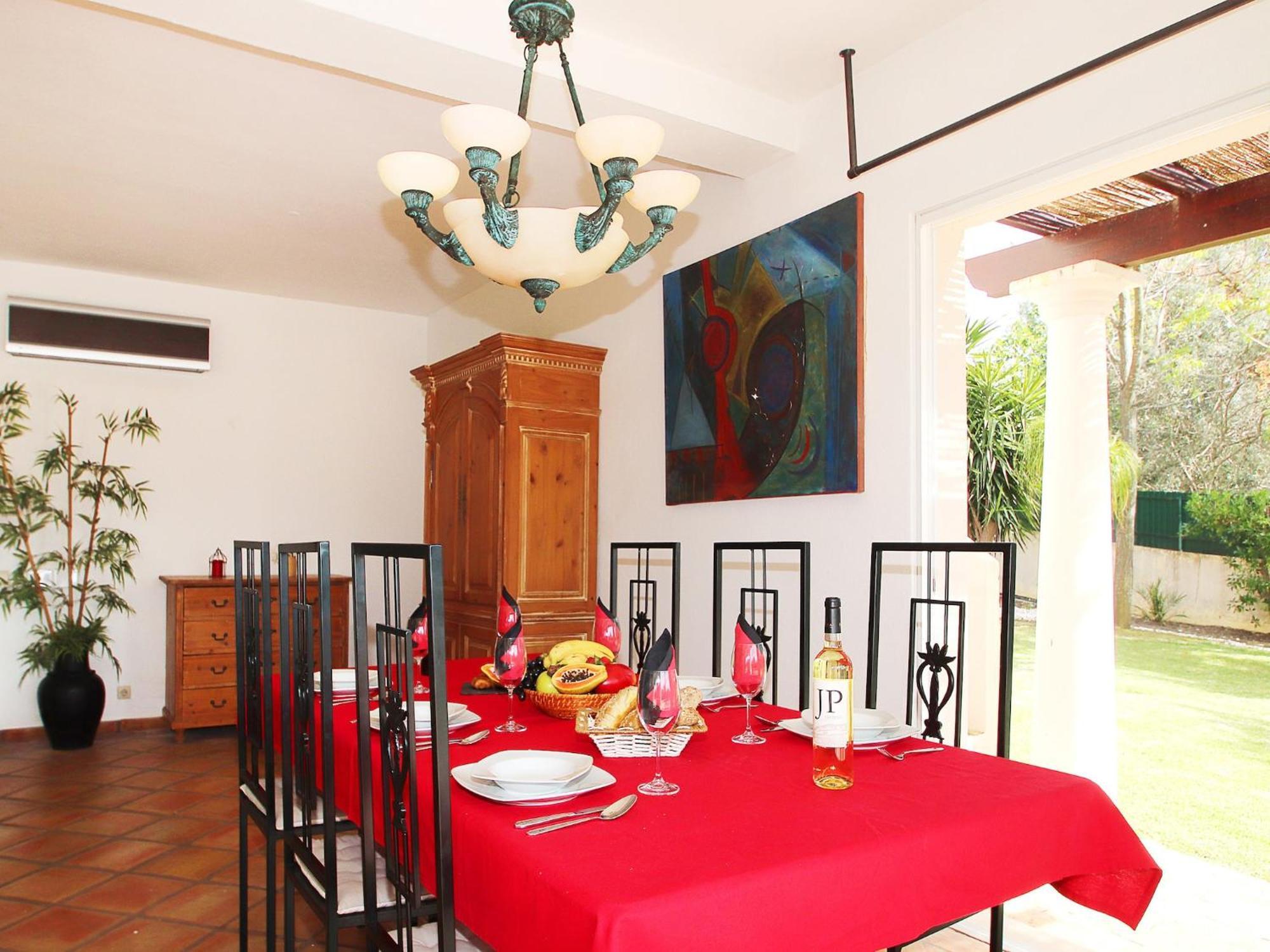 Villa With Heatable Pool *