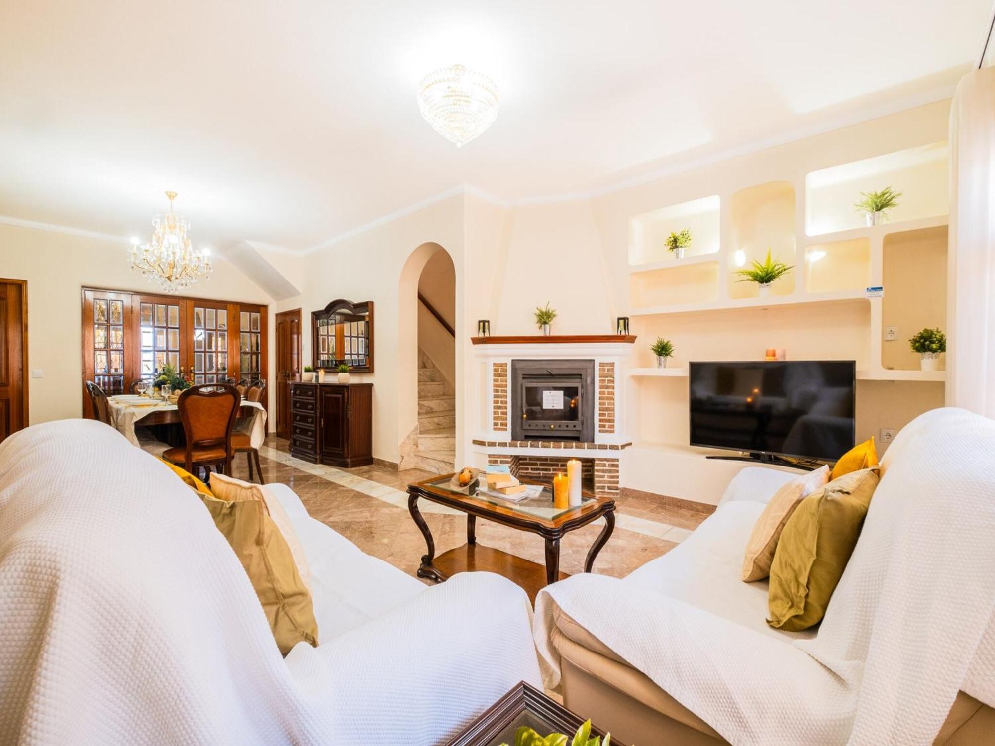 Charming W Private Pool, Wi-fi, A C, Bbq * Albufeira