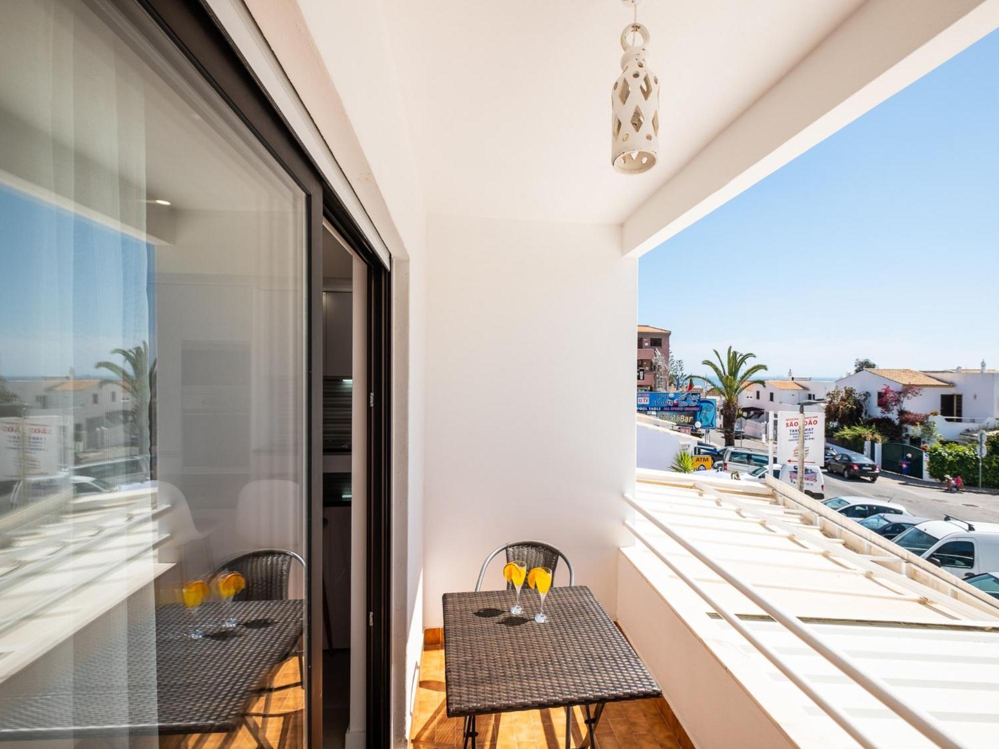 Apartment With Communal Pool Albufeira