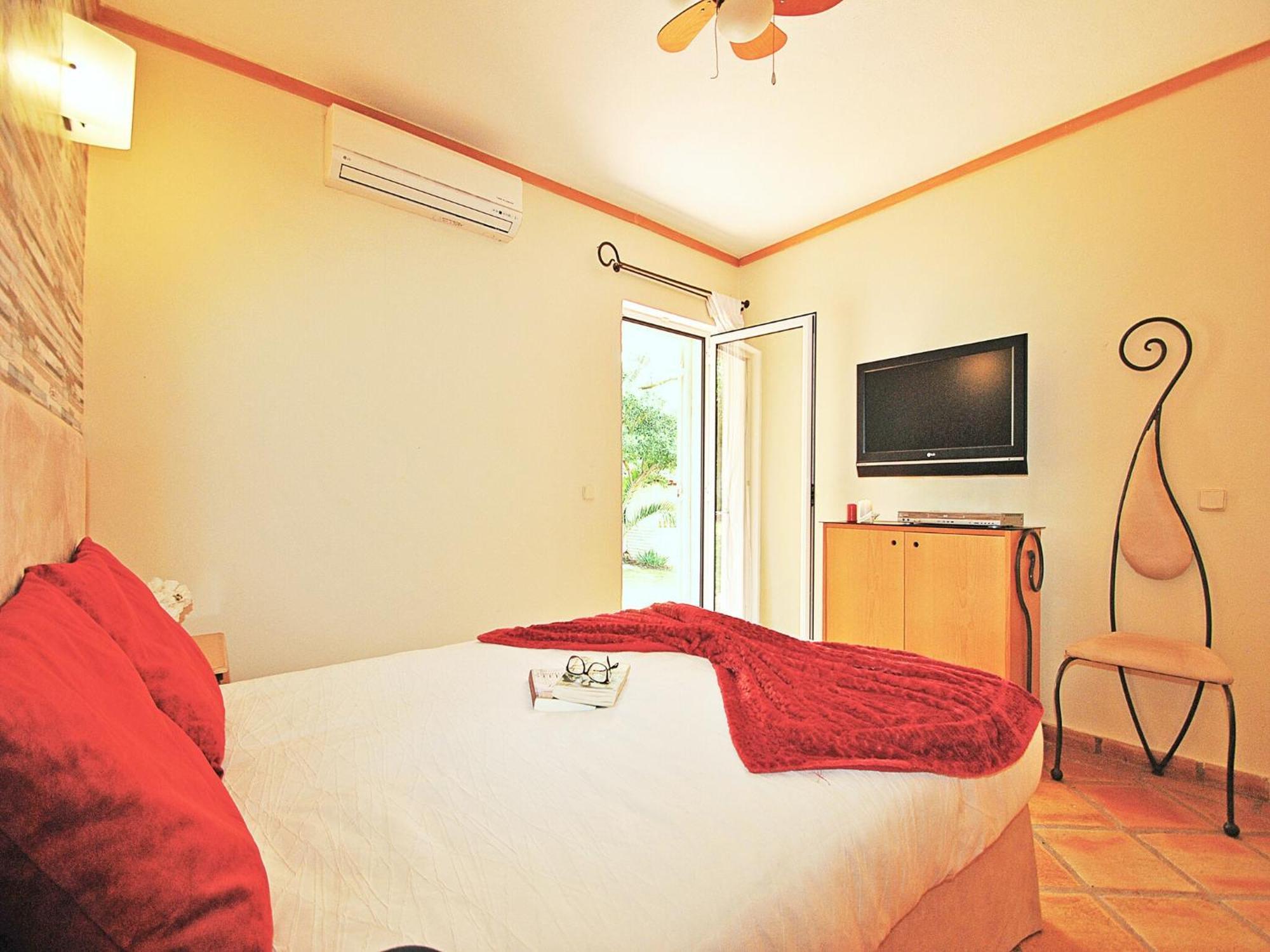 With Heatable Pool Villa