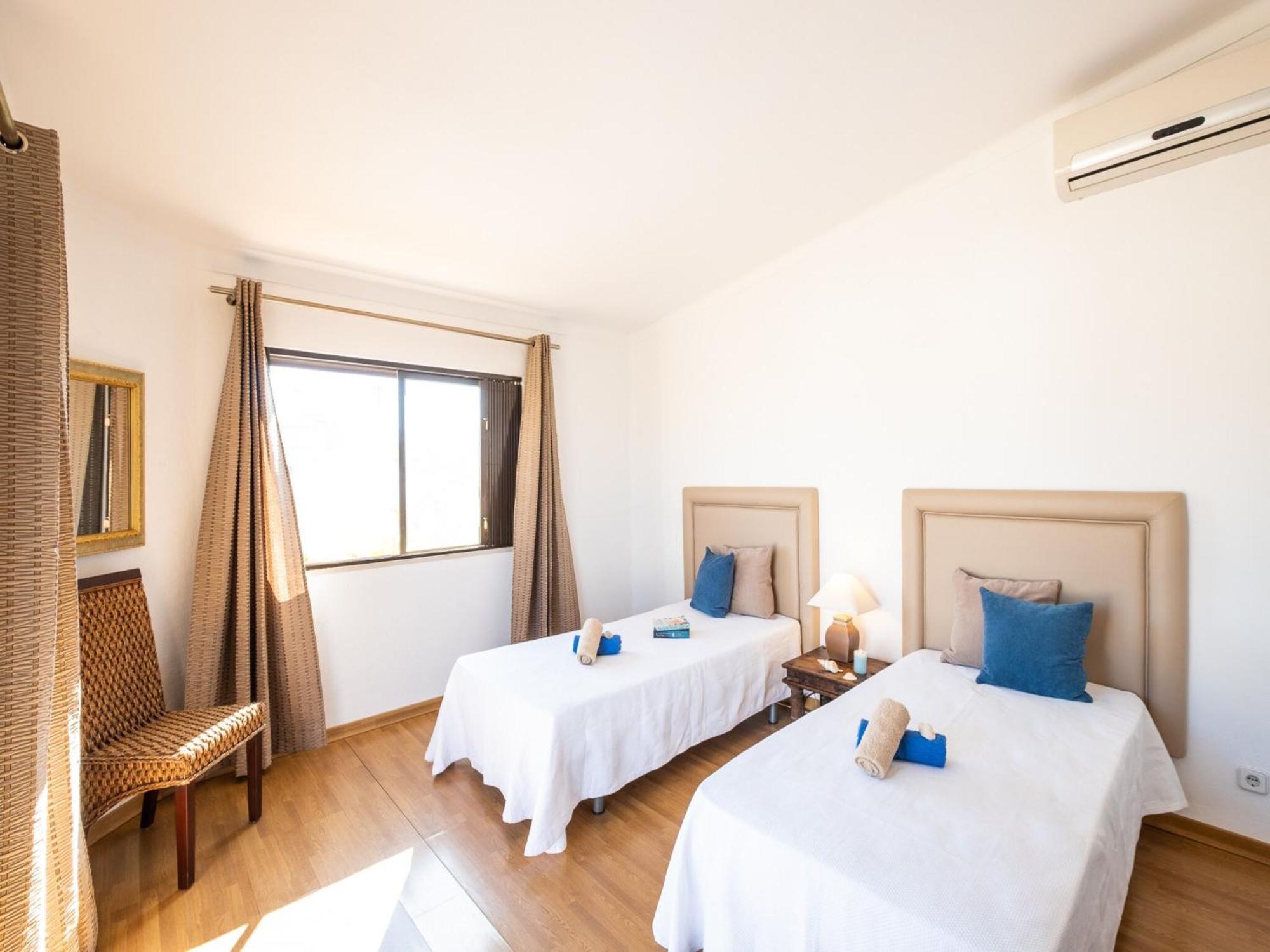 Villa With Heatable Pool Albufeira