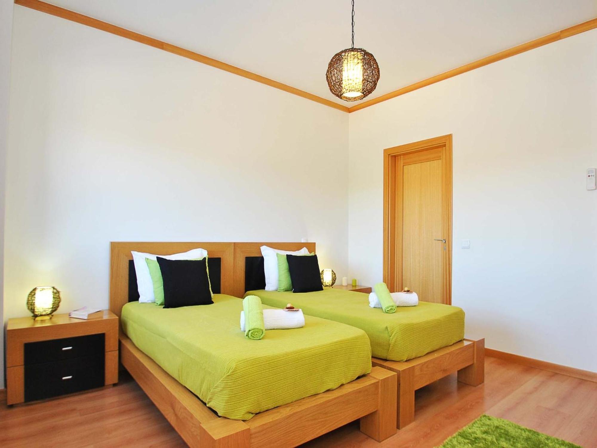 Seaside Townhouse Escape Albufeira