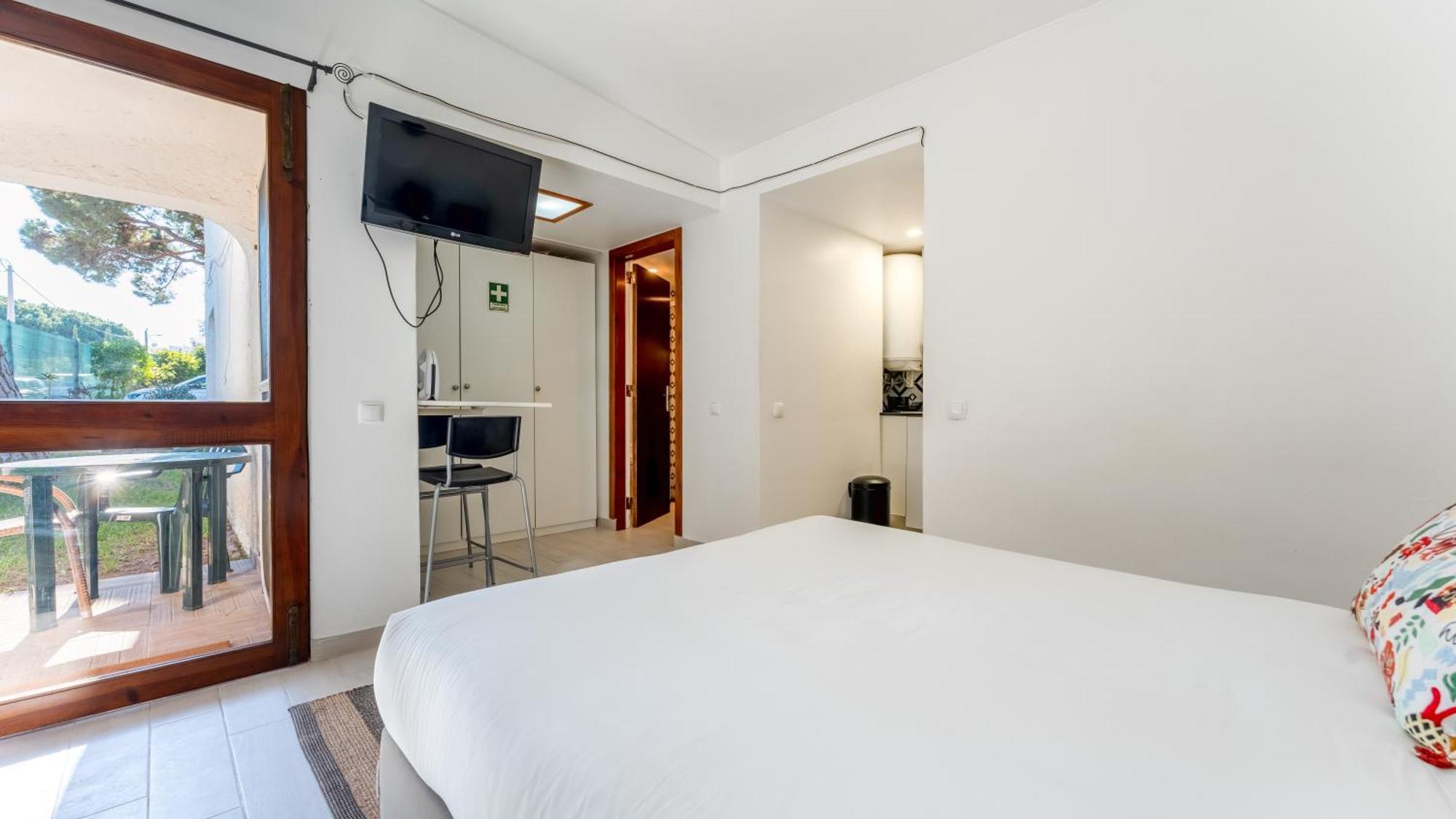 Apartment Acoteias W Pool By Lovelystay *
