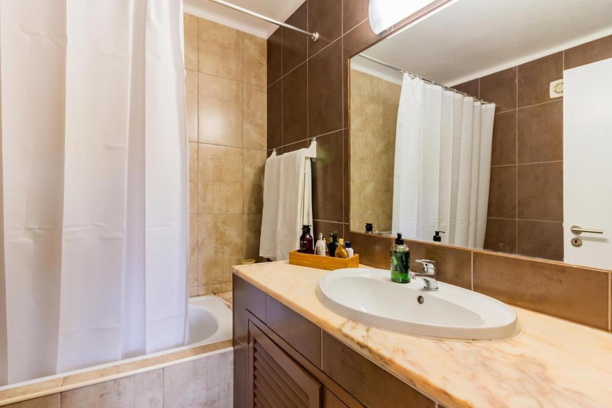 Apartment Family Oasis With Pool Albufeira