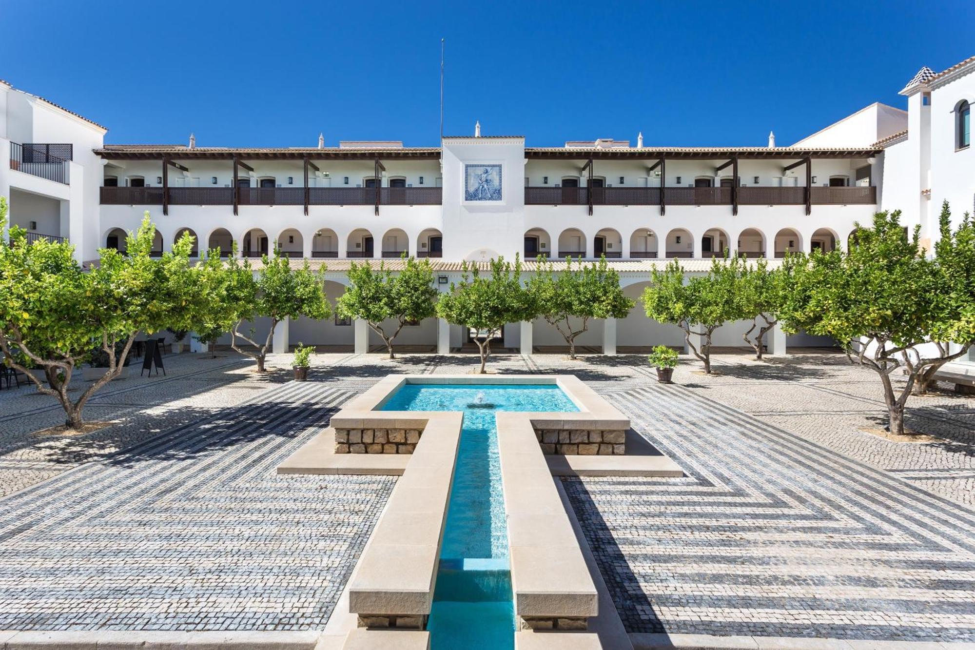 Pine Cliffs Ocean Suites, A Luxury Collection & Spa, Algarve 5* Albufeira