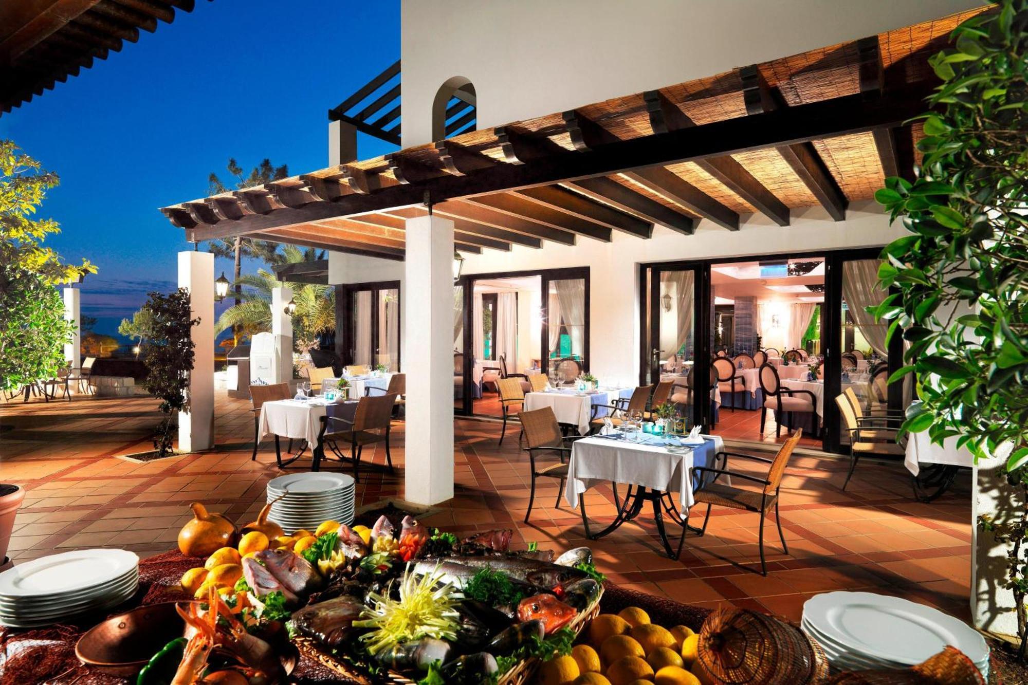 Hotel Pine Cliffs Ocean Suites, A Luxury Collection & Spa, Algarve 5*