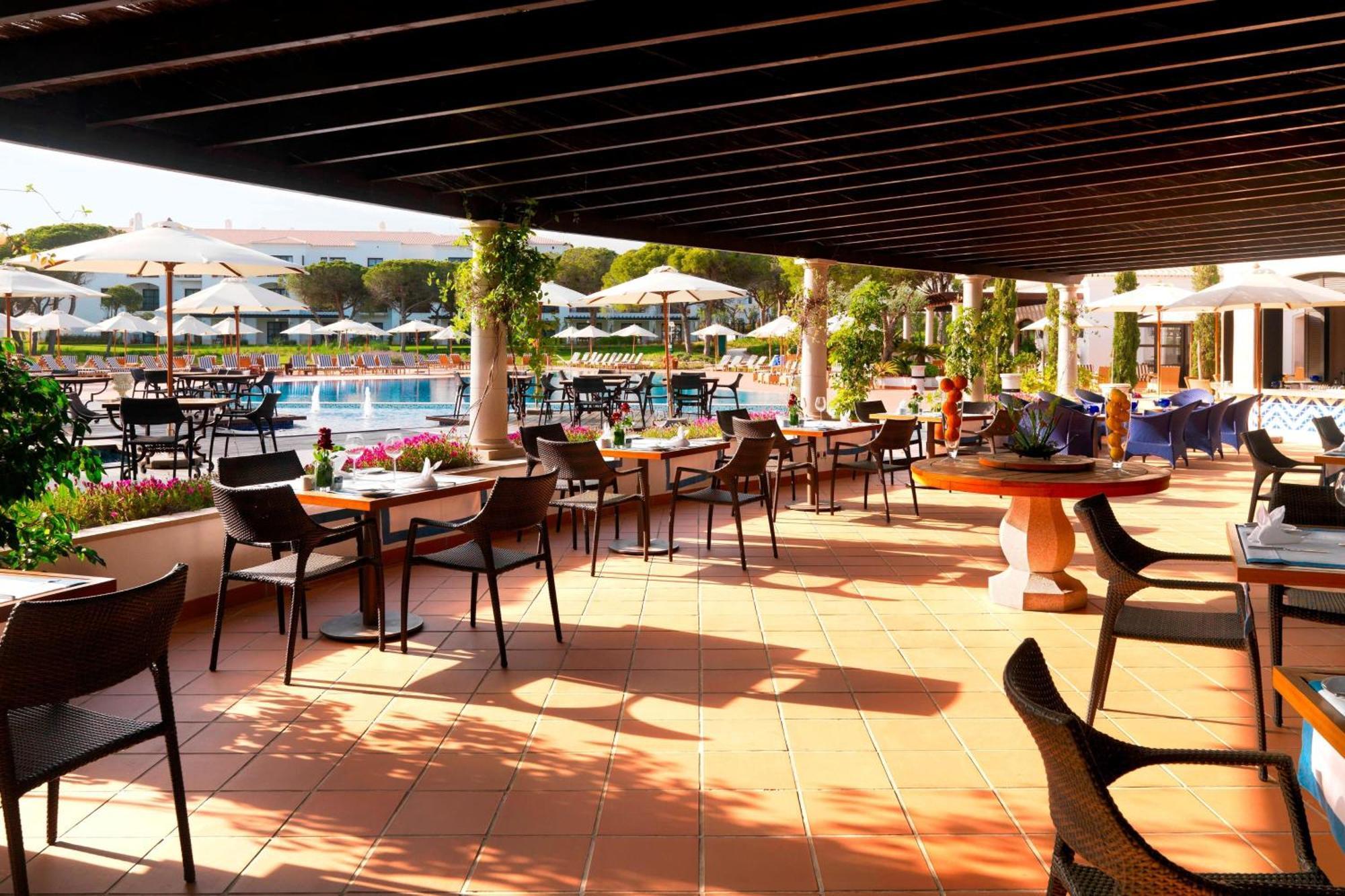 Pine Cliffs Ocean Suites, A Luxury Collection & Spa, Algarve Hotel Albufeira