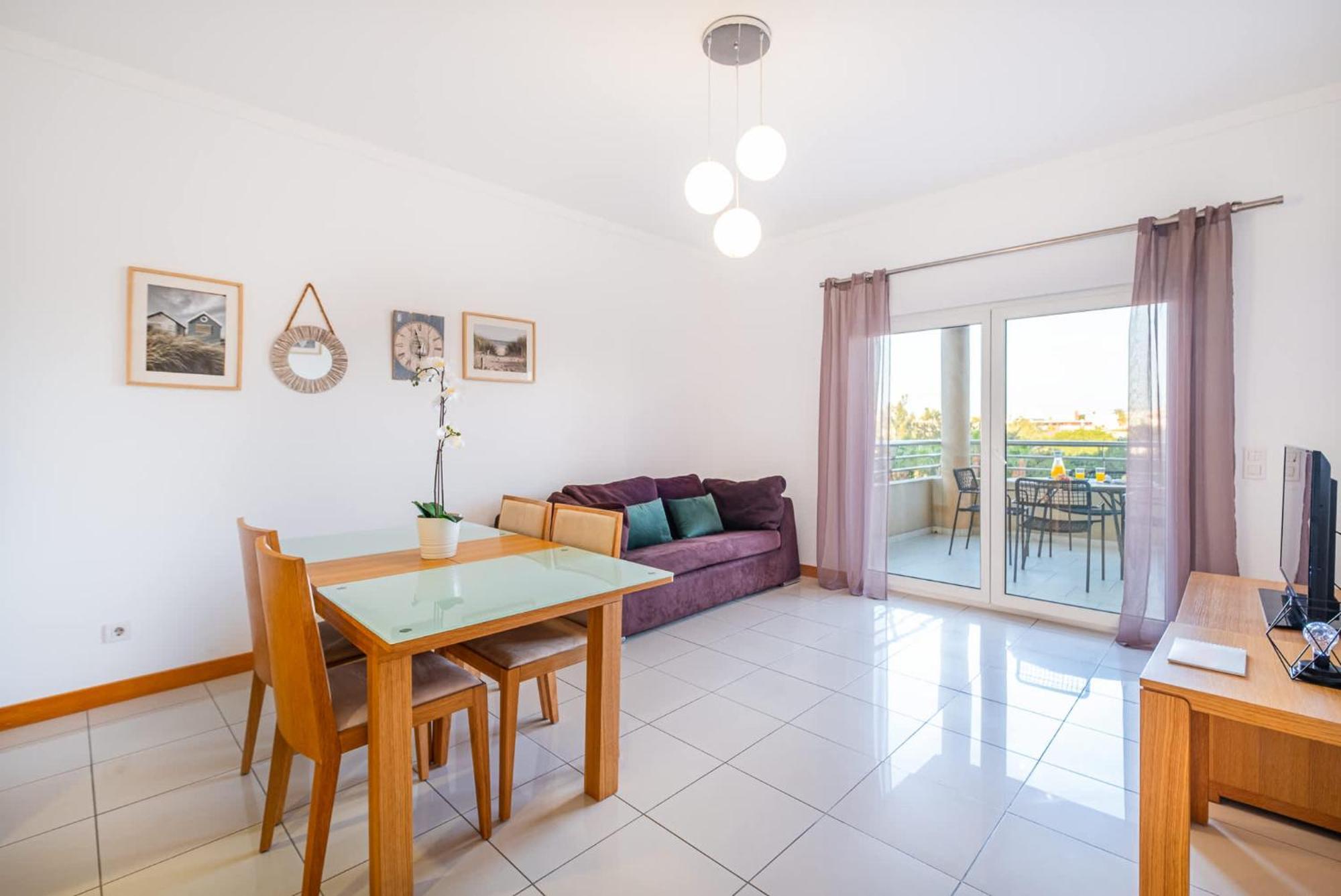Oura - Views Of Sea, Bay & Old Town Holiday home