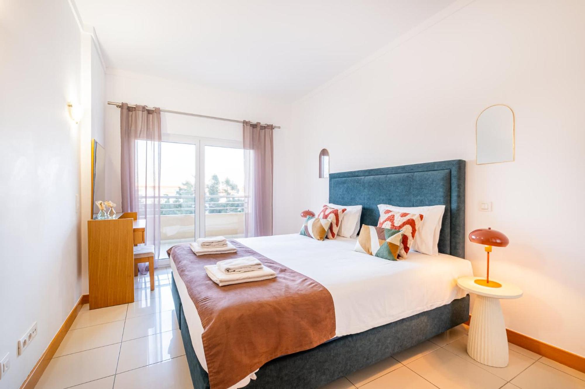 Holiday home Oura - Views Of Sea, Bay & Old Town