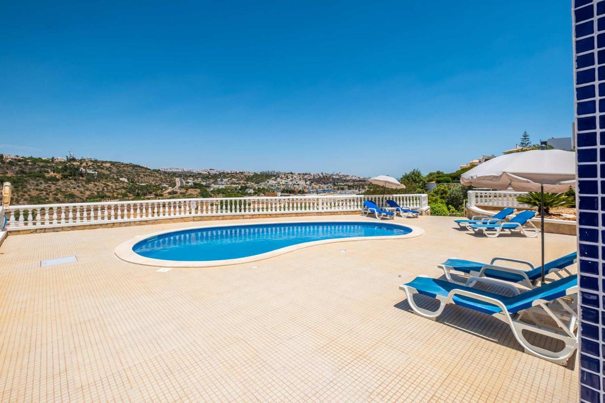 Mendes - Walking Distance To The * Albufeira
