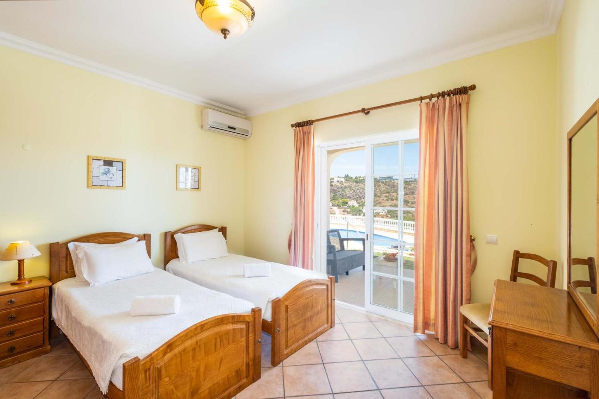 Holiday home Mendes - Walking Distance To The