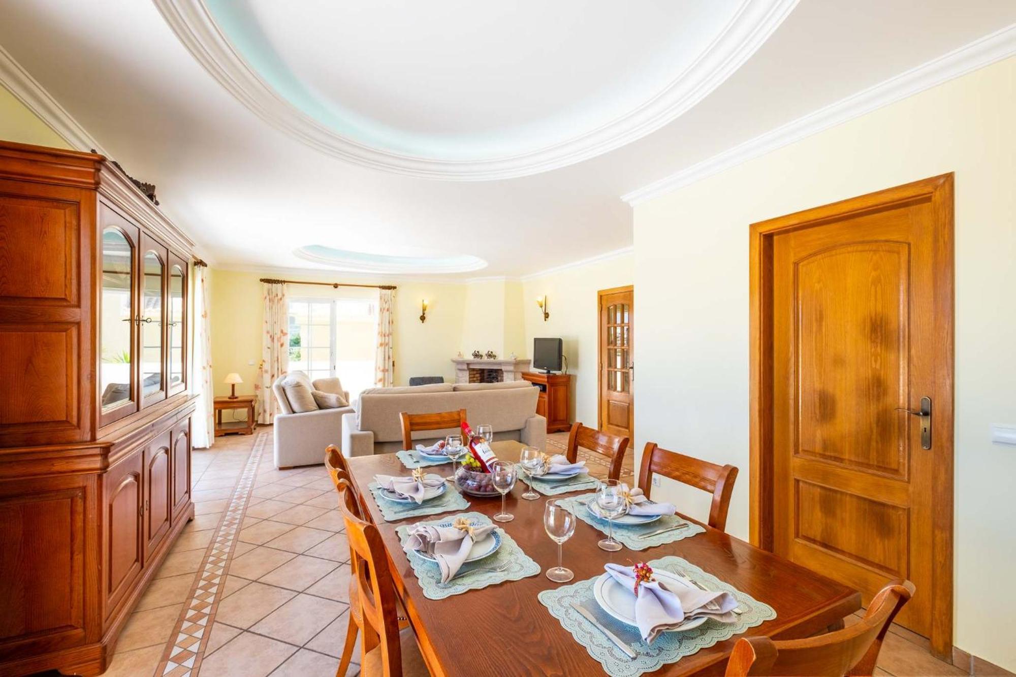Mendes - Walking Distance To The * Albufeira