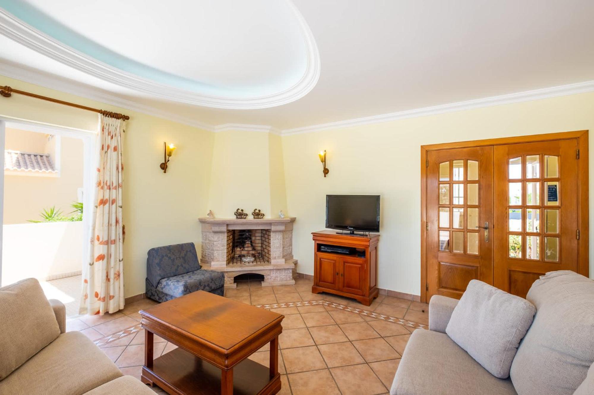 Mendes - Walking Distance To The Holiday home Albufeira