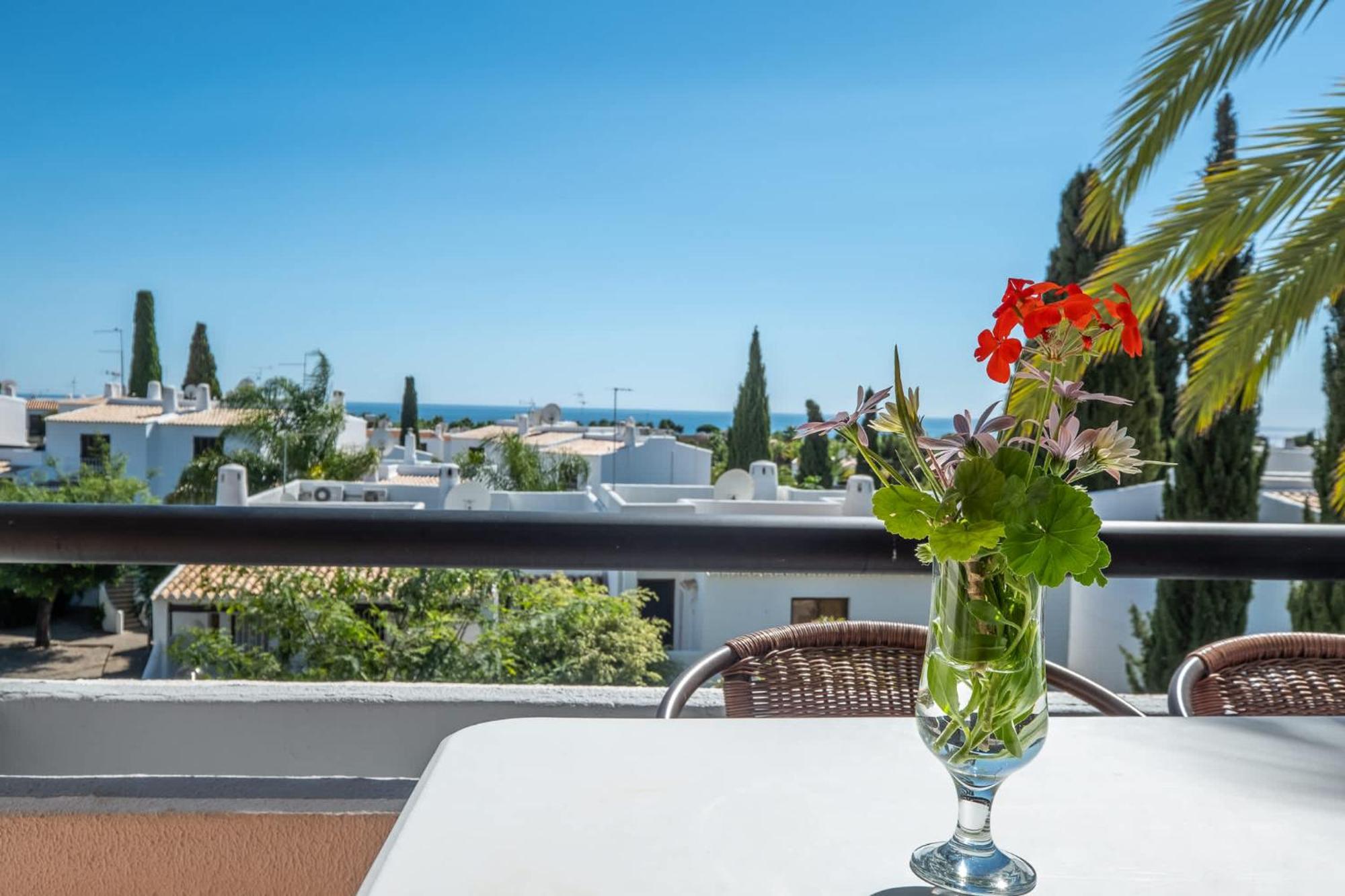 Luna - With A Pool Area With A Lounge Bar Holiday home