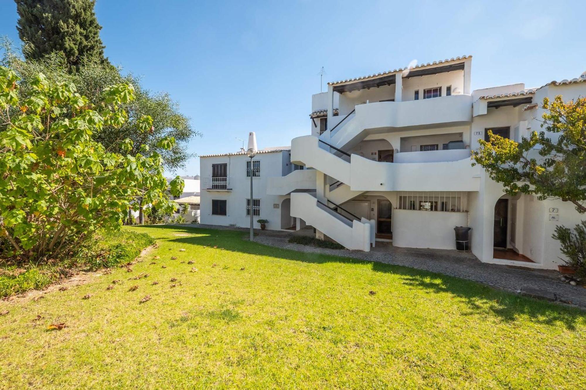 Luna - With A Pool Area With A Lounge Bar Holiday home