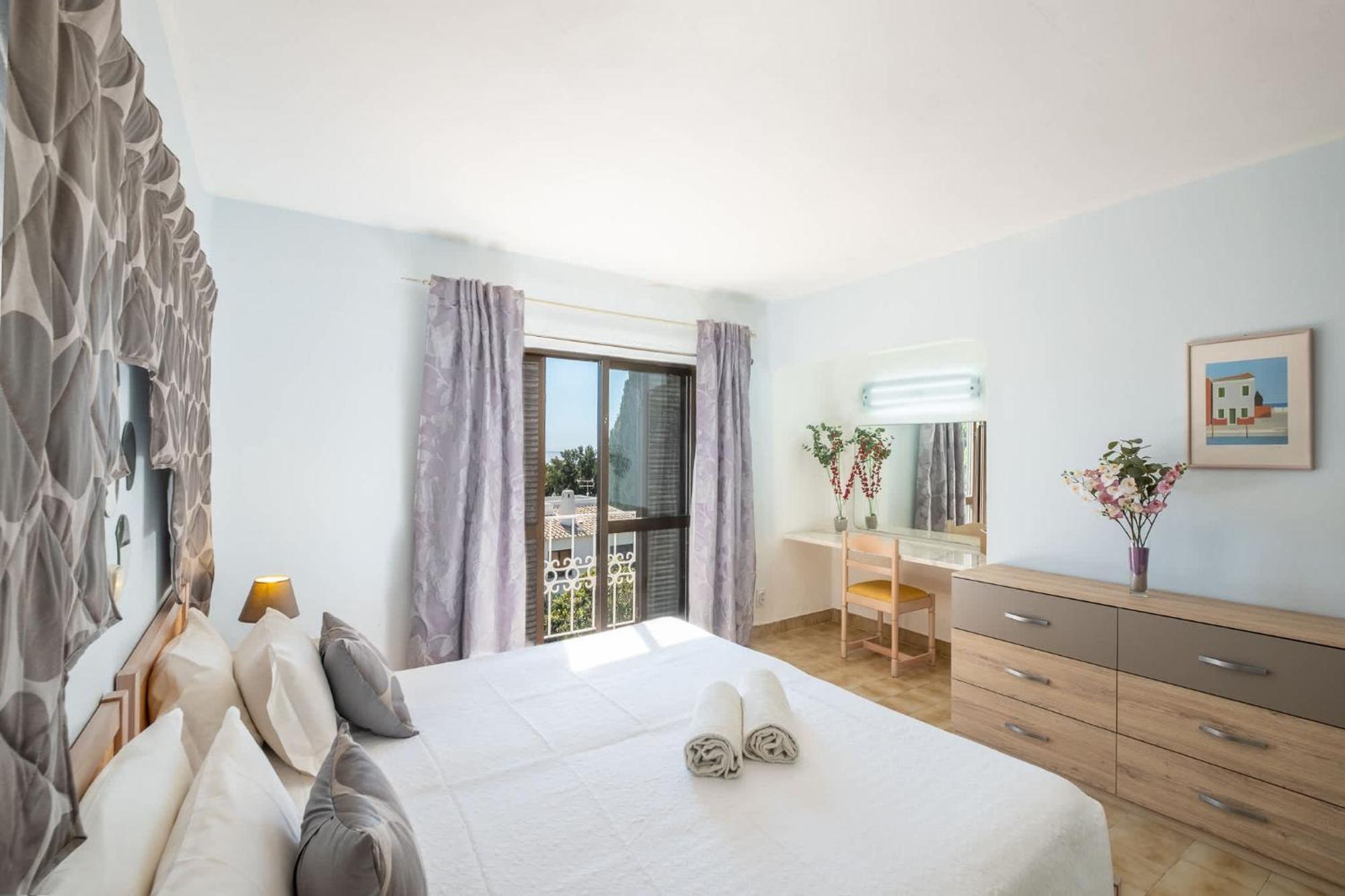 Holiday home Luna - With A Pool Area With A Lounge Bar
