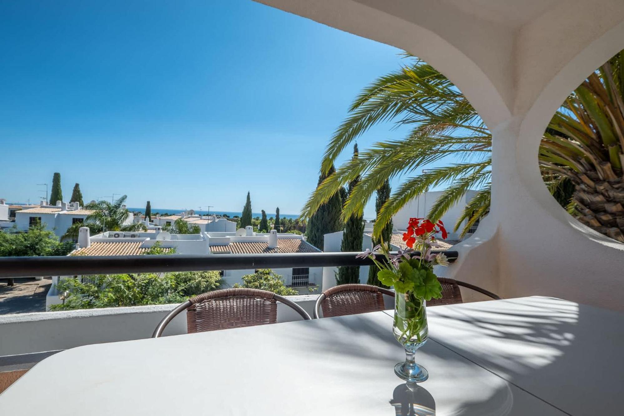 Luna - With A Pool Area With A Lounge Bar Holiday home Albufeira