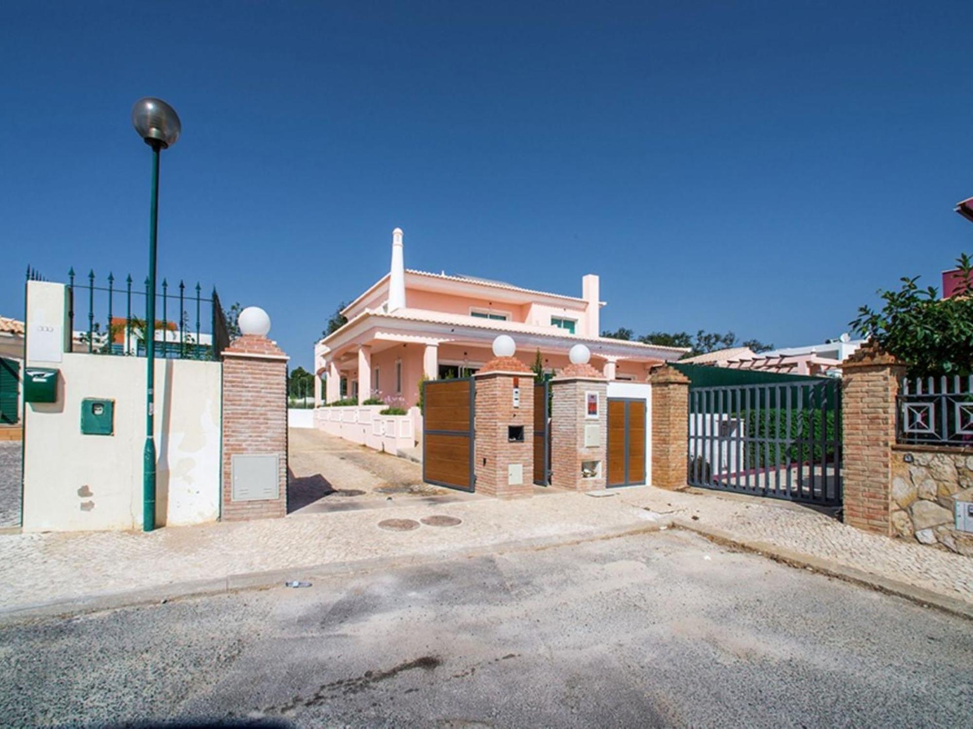 V7 Bastos By Interhome *