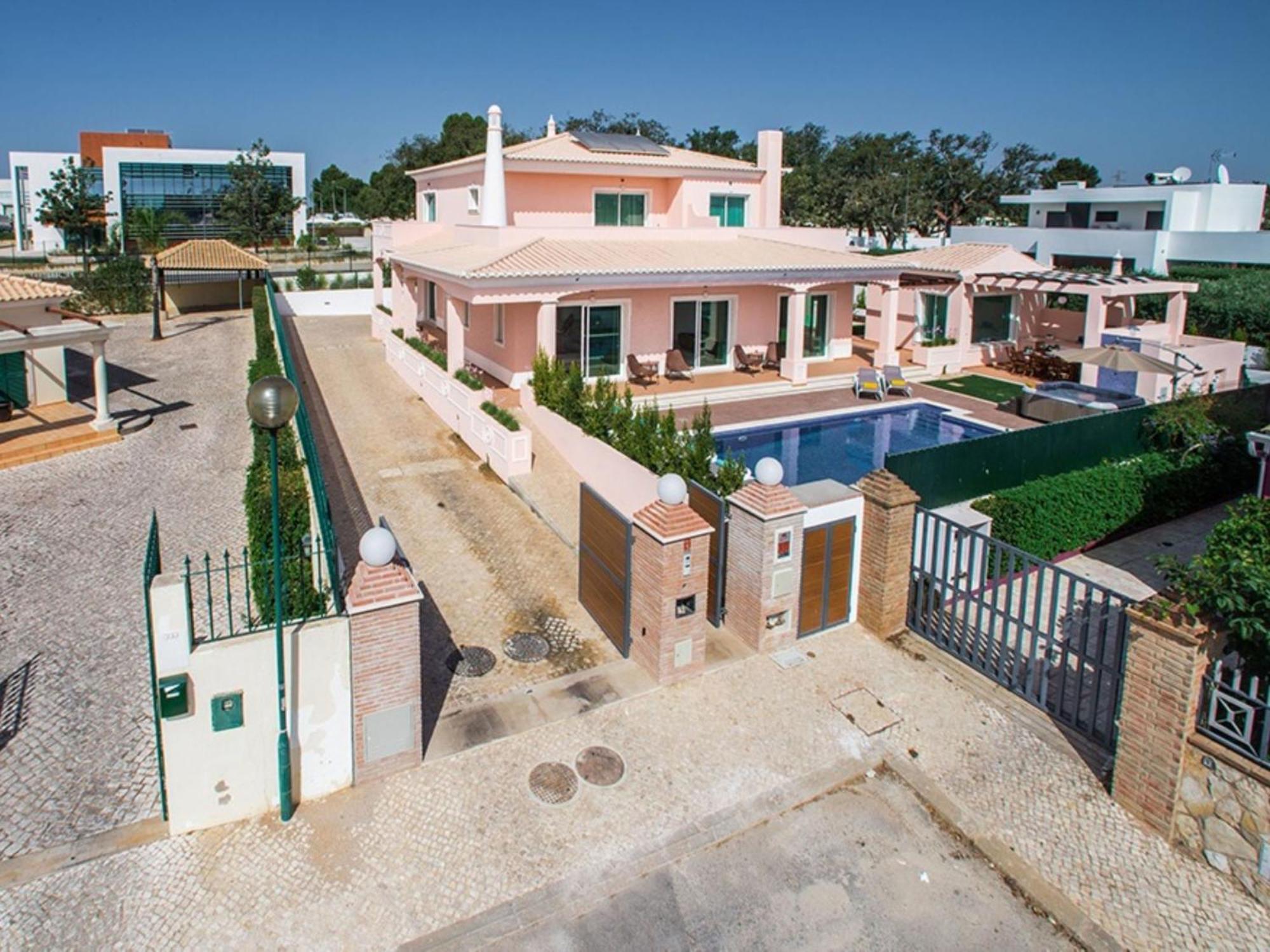 V7 Bastos By Interhome Albufeira