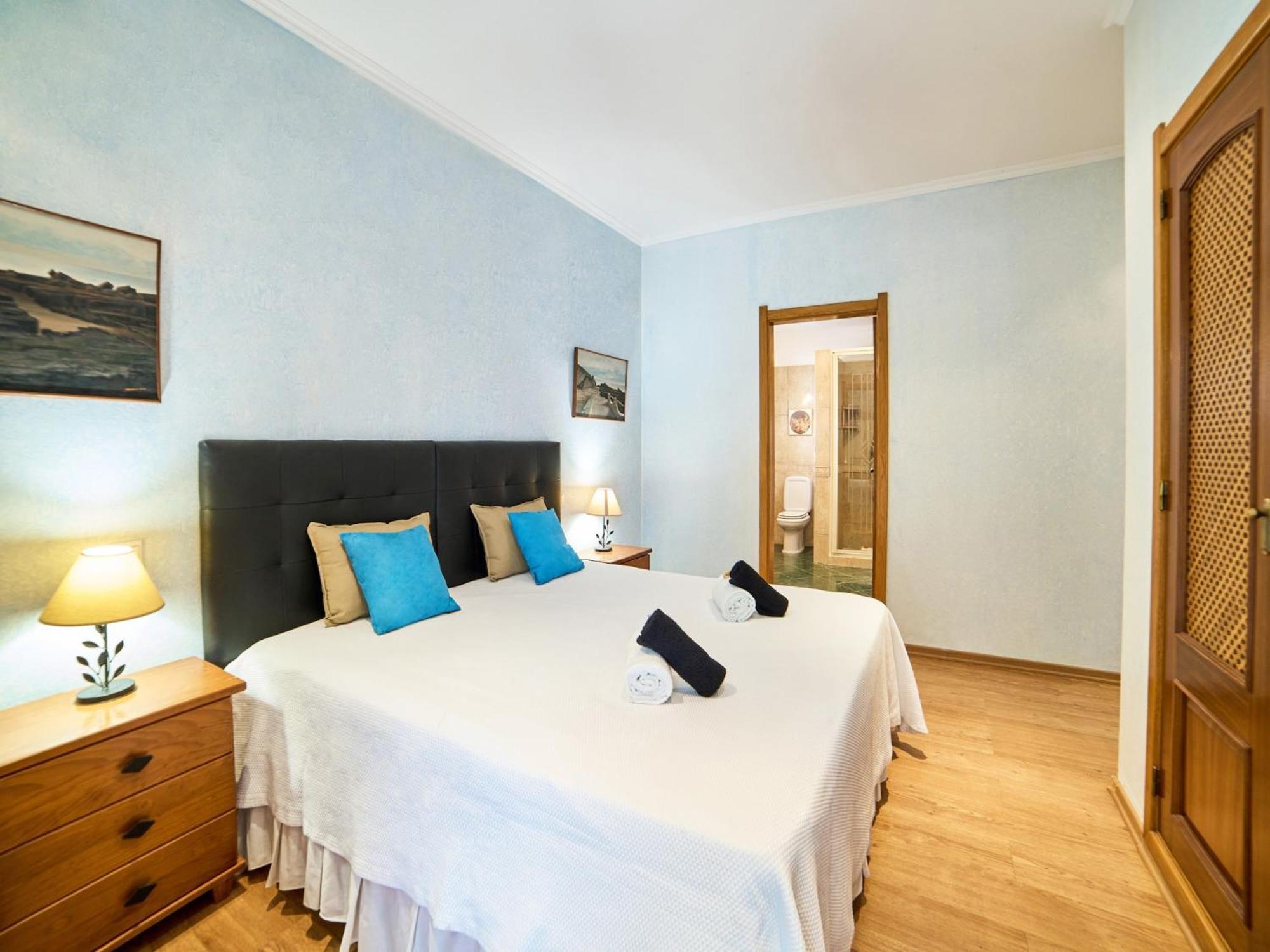 Single-storey House, 4 Bedrooms *