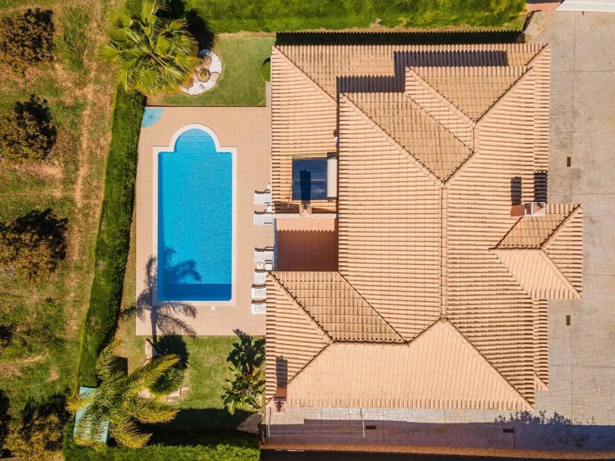 Hugo - Bright Modern Walk To Restaurants * Albufeira