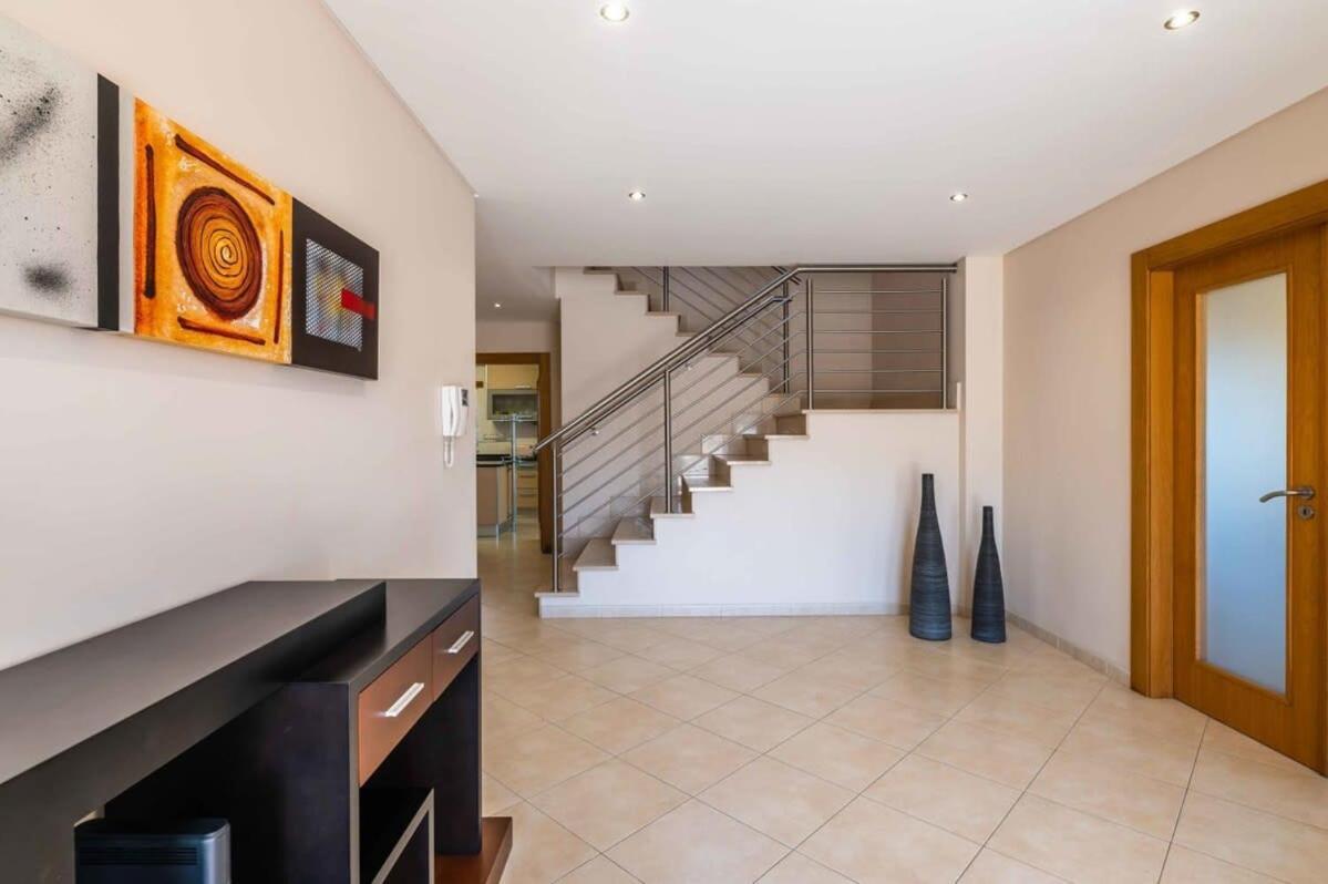 Vakantiehuis Hugo - Bright Modern Walk To Restaurants *