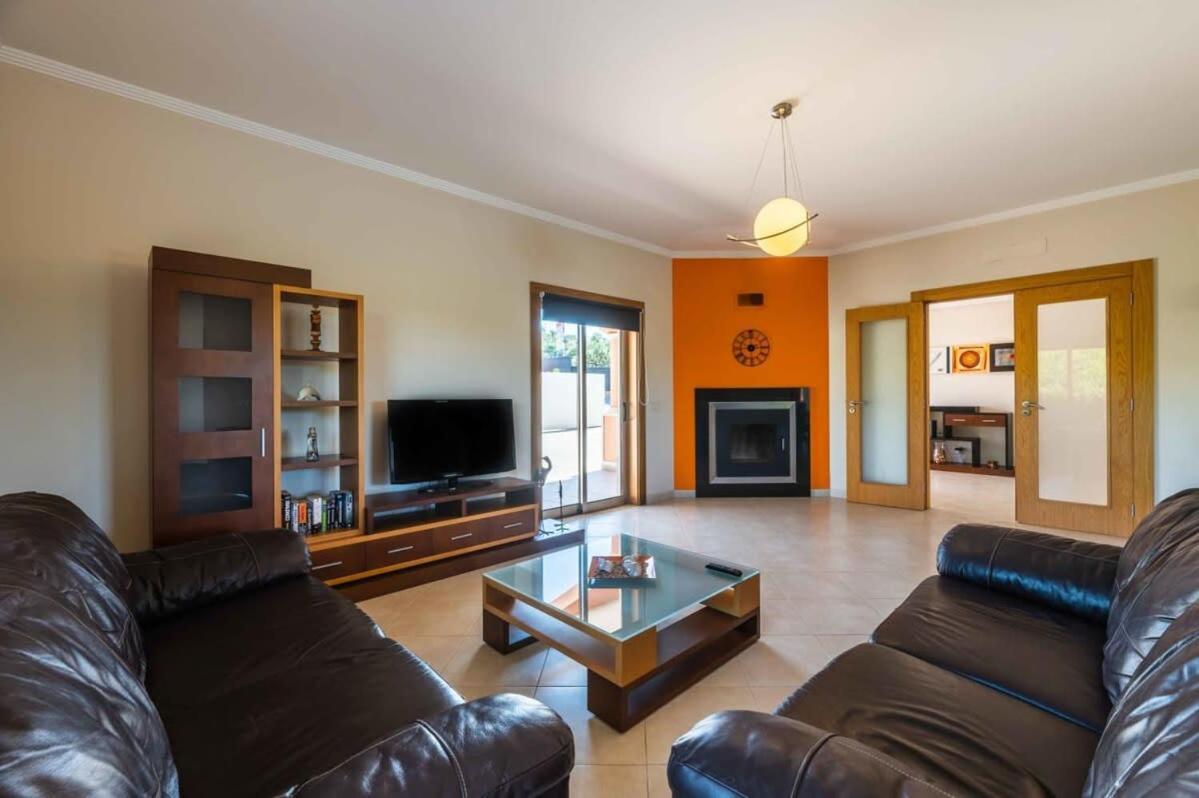 Hugo - Bright Modern Walk To Restaurants Vakantiehuis Albufeira