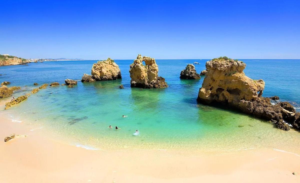W Swim Pool And Seaview Apartment Albufeira