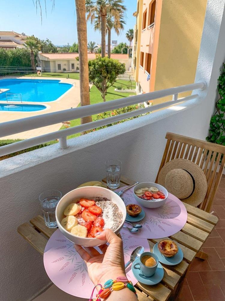 W Swim Pool And Seaview * Albufeira