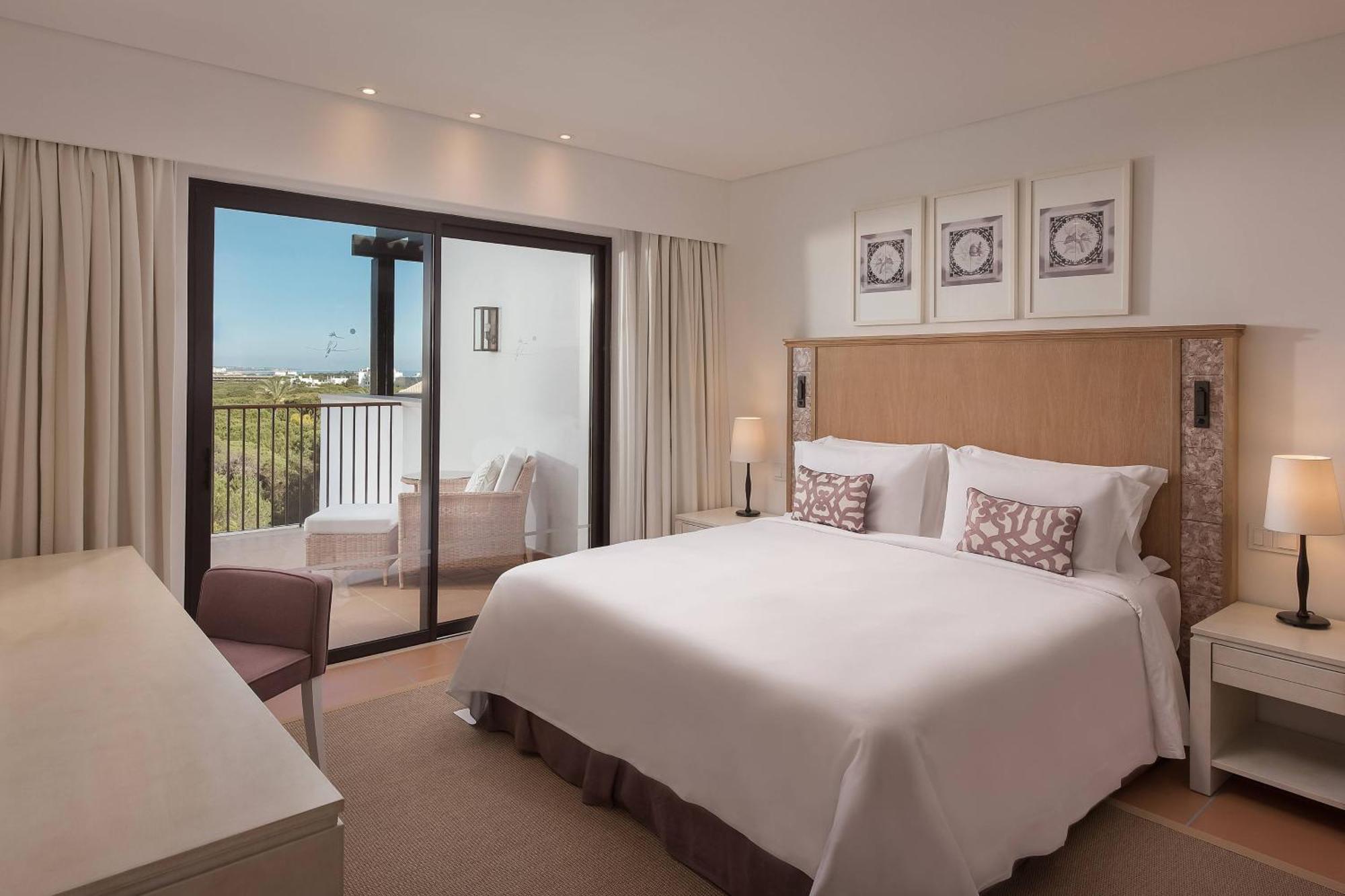 Hotel Pine Cliffs Ocean Suites, A Luxury Collection & Spa, Algarve