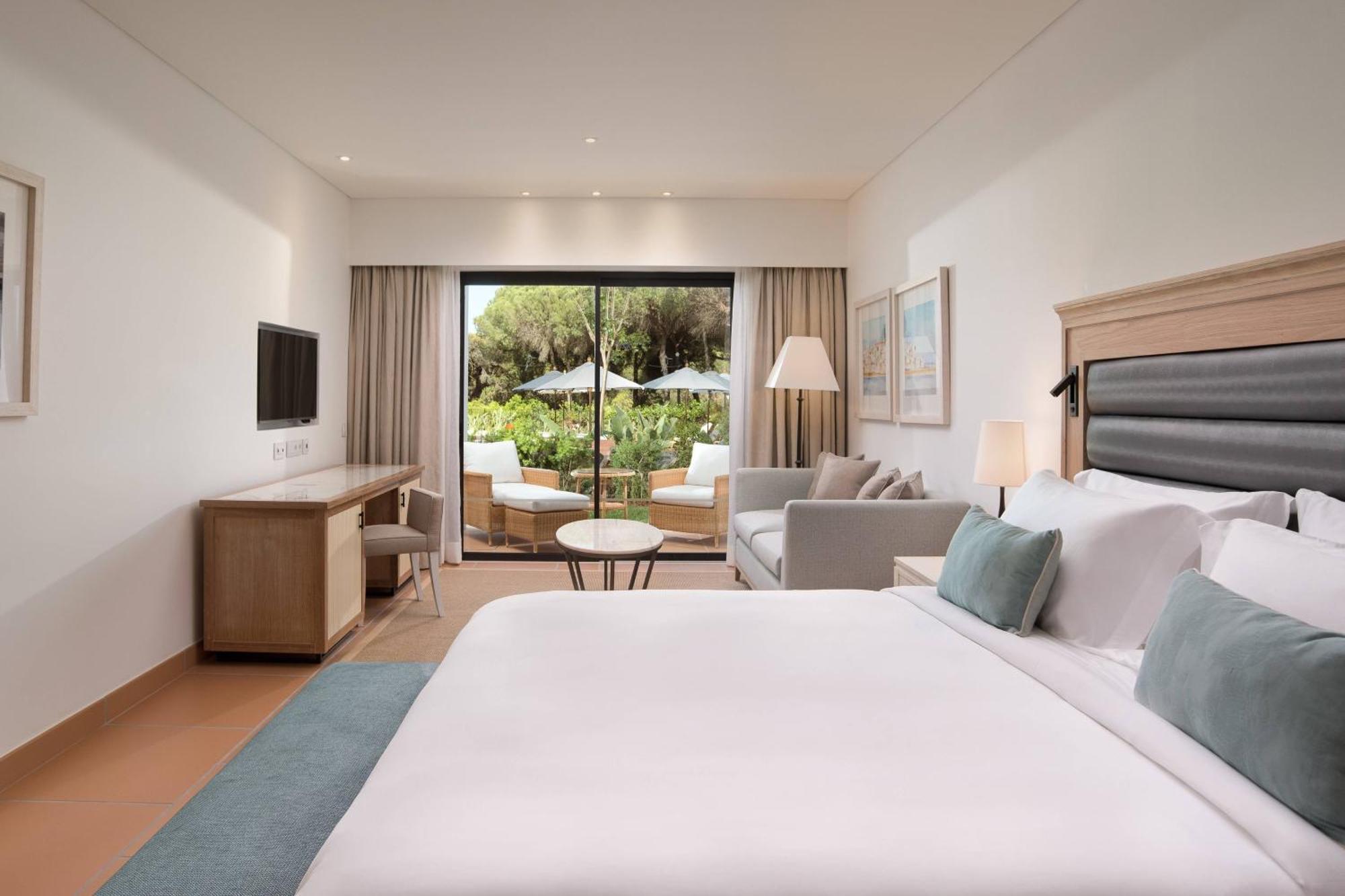 Pine Cliffs Ocean Suites, A Luxury Collection & Spa, Algarve 5* Albufeira
