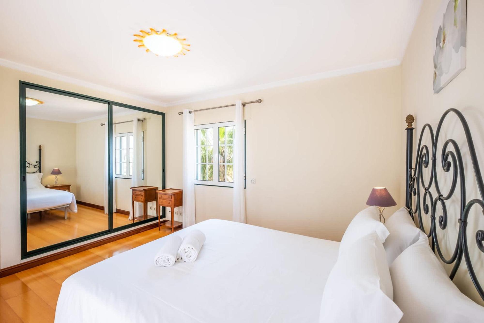 Maria Palace - Games Gym & Bar Holiday home *