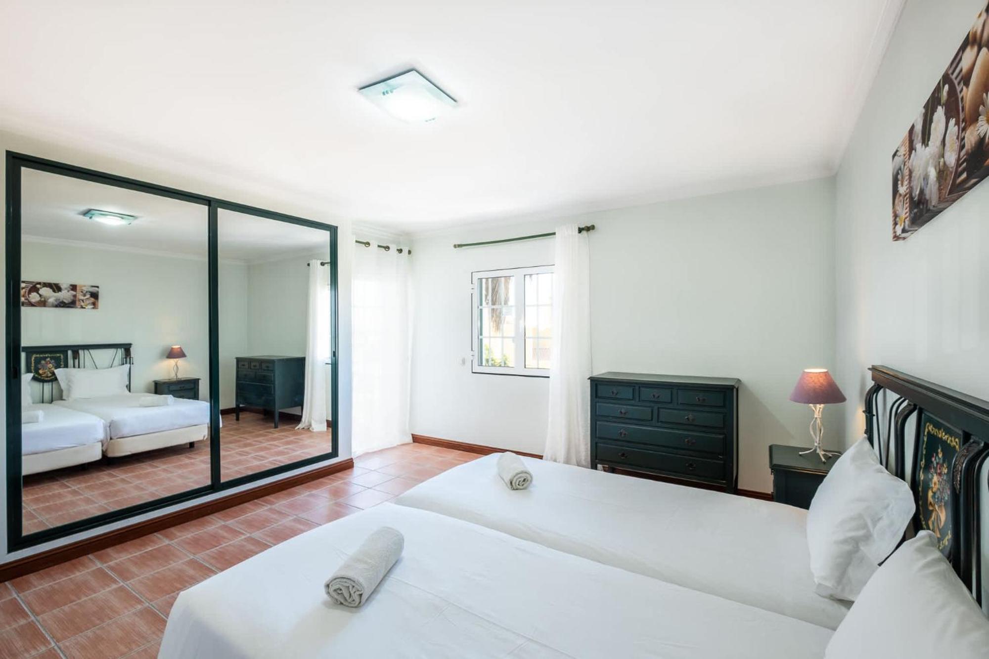 Maria Palace - Games Gym & Bar Holiday home *