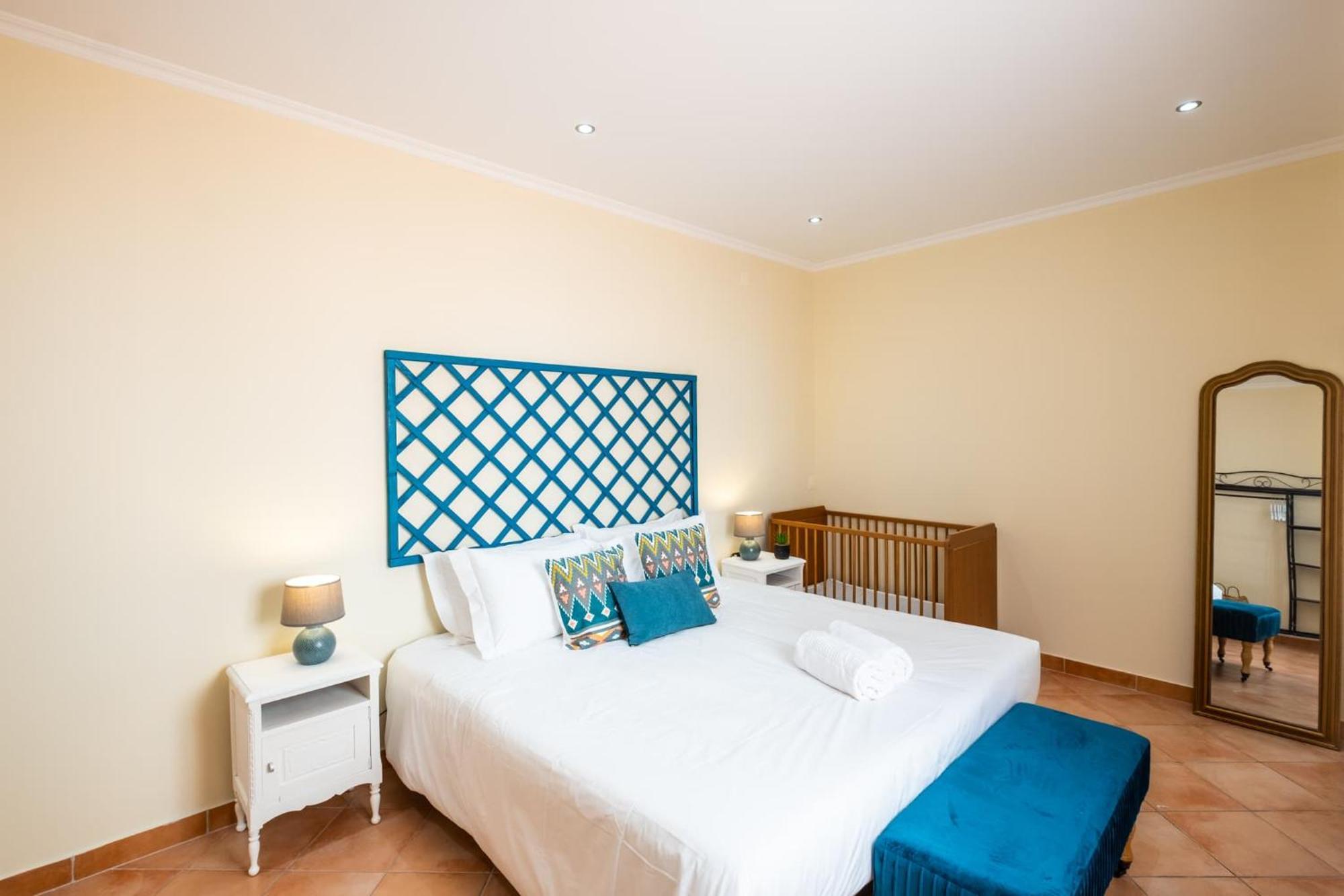 Habitate - Pool Fence & Heating Bars * Albufeira