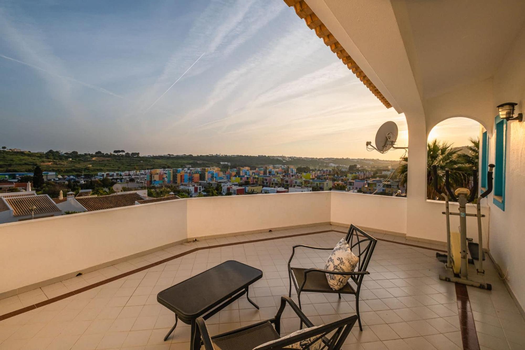 Loria - Beautiful Panoramic Views