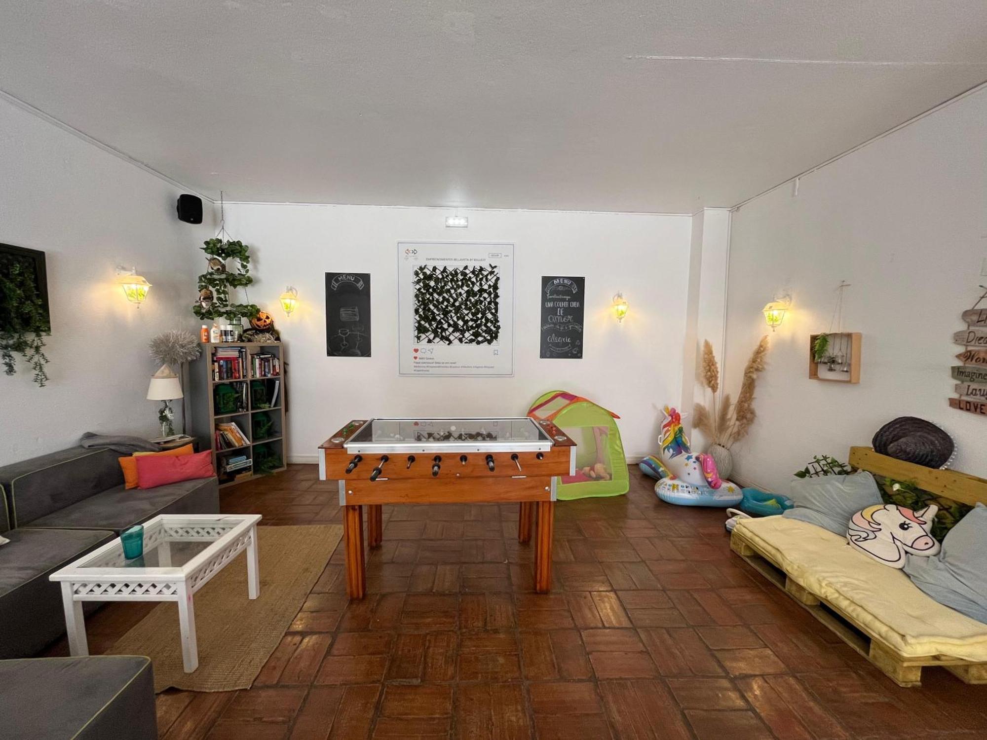 Lv Apartment *