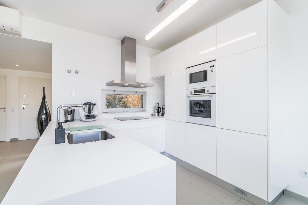 Family 3 Bedrooms Private Rooftop With Pool Albufeira
