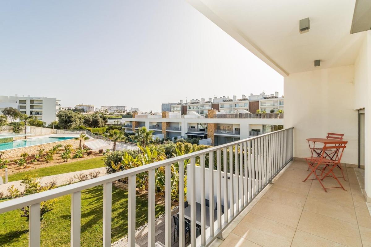 Family 3 Bedrooms Private Rooftop With Pool Albufeira