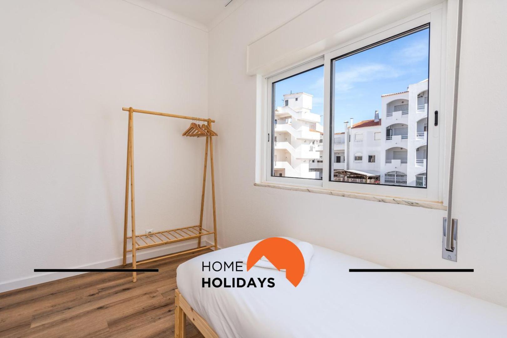 #281 Telecomunicacoes By Holidays * Albufeira