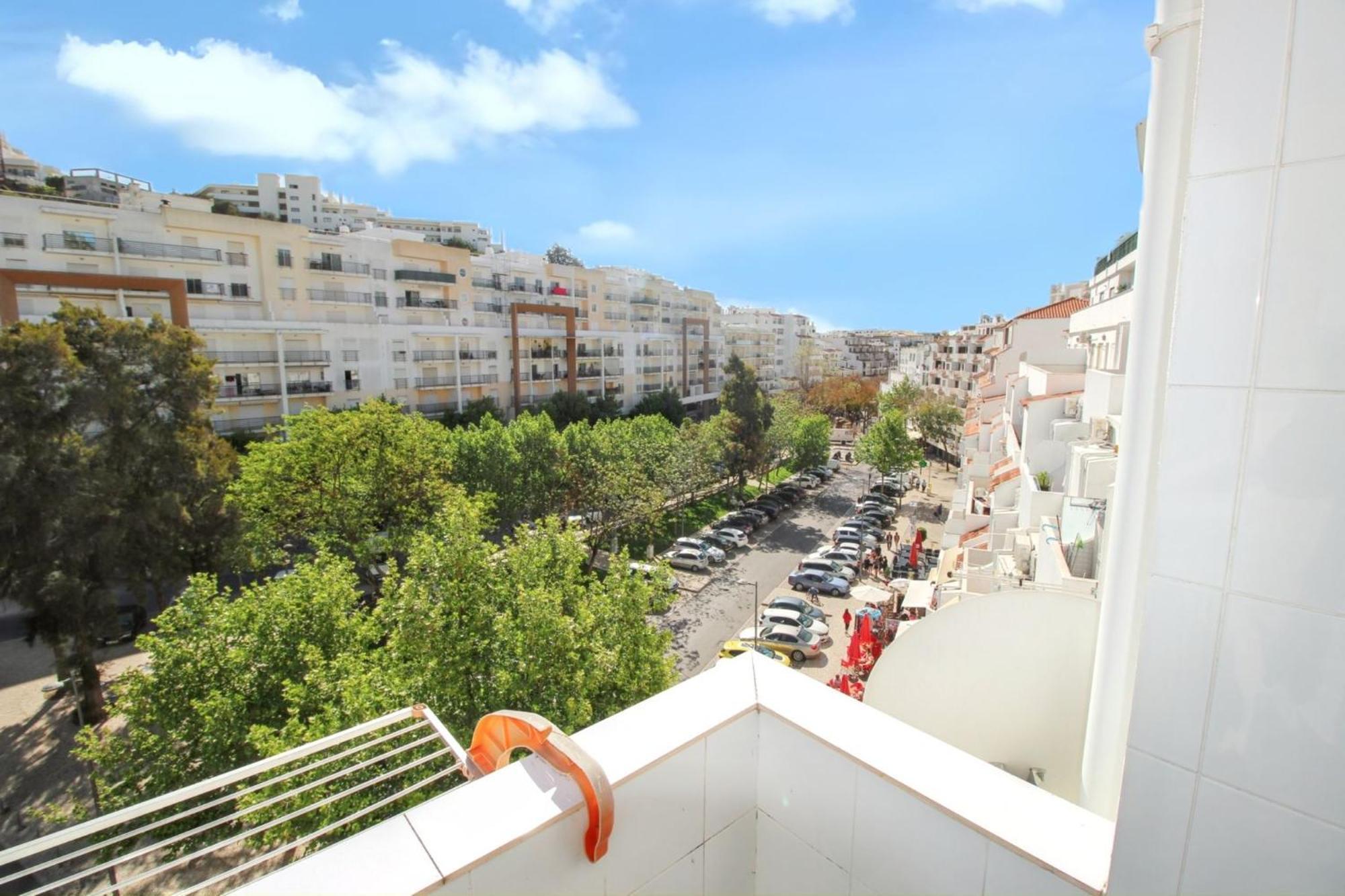 Comfortable In 20 M² Pleasant Balcony Apartment